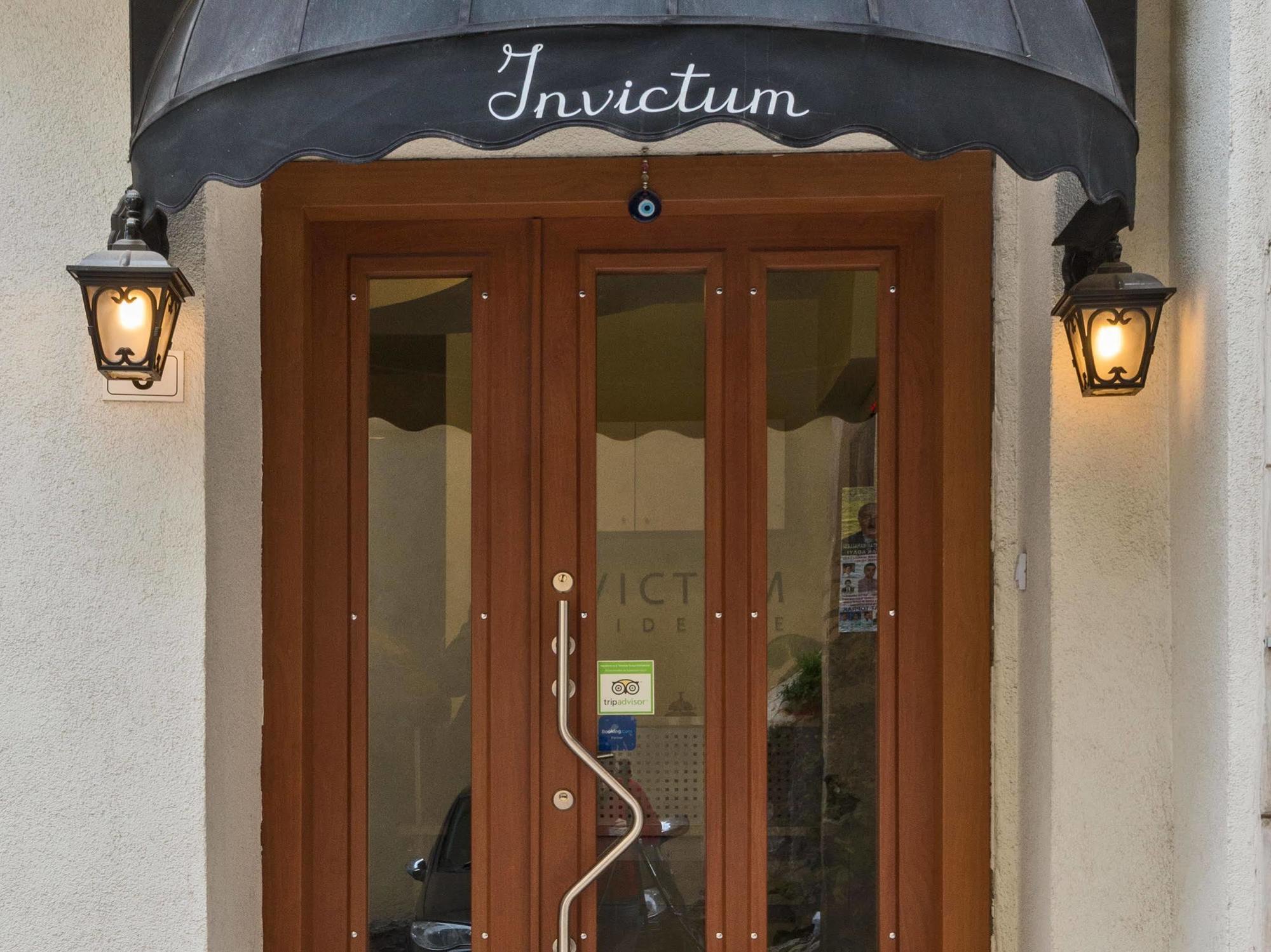Invictum Hotel 3*