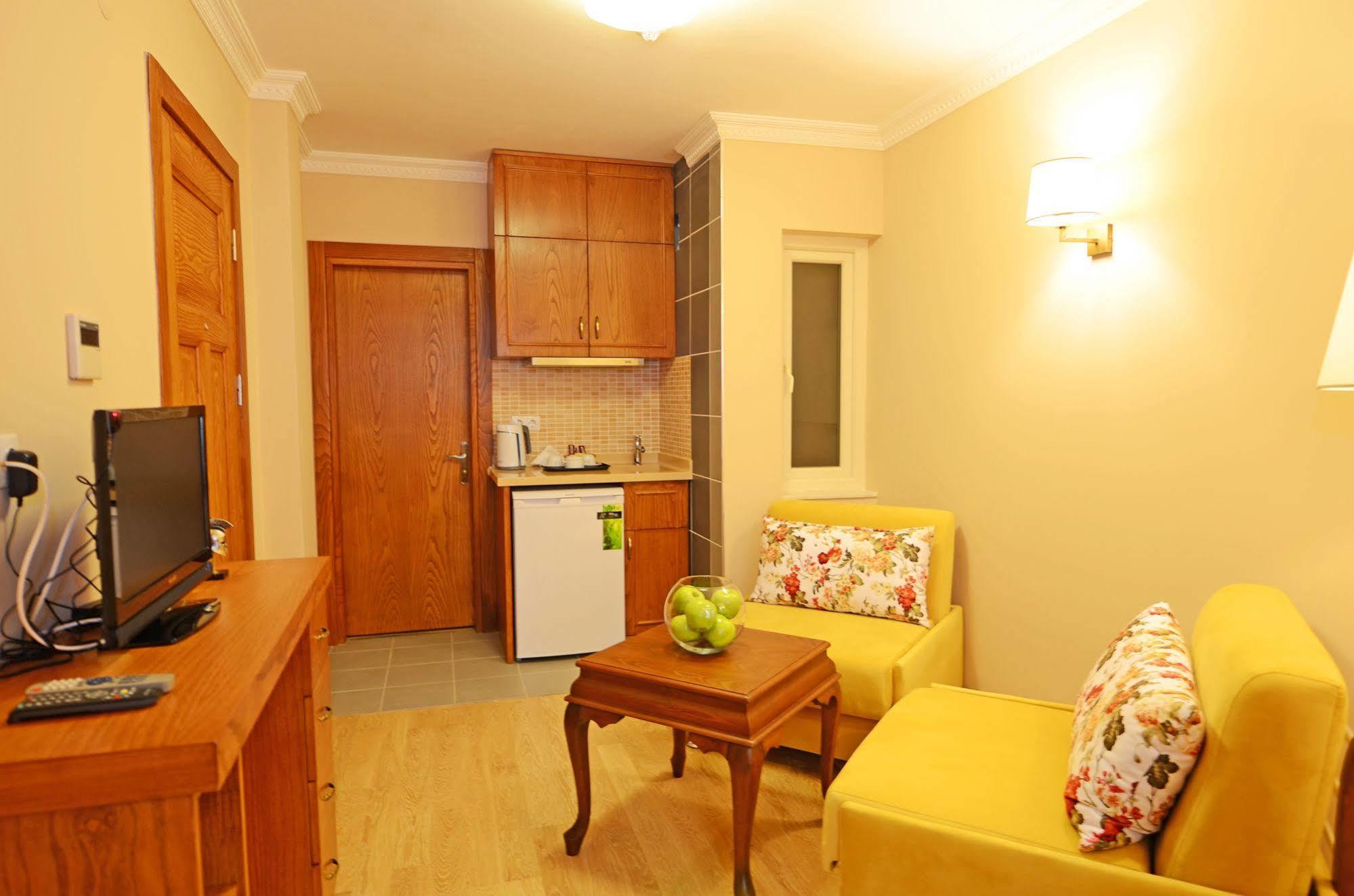 Hotel Ataker