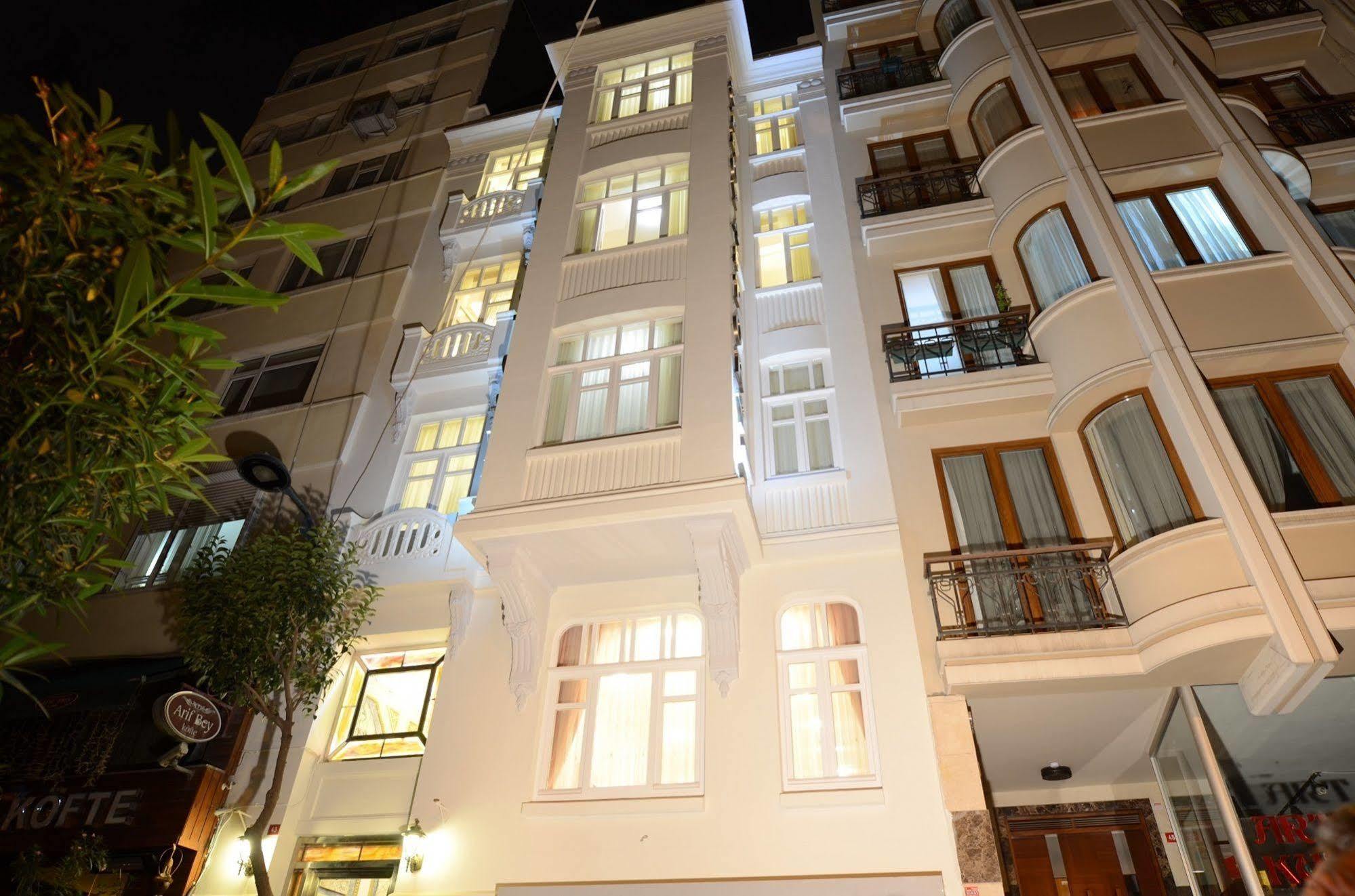 Hotel Ataker Istanbul