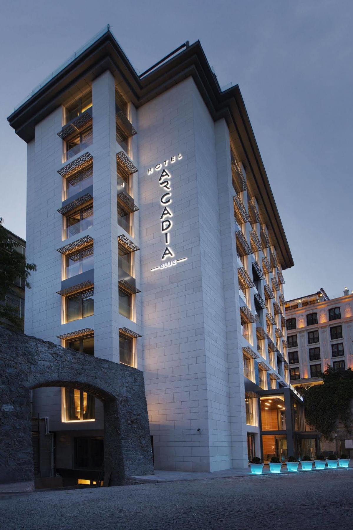Arcadia Blue 4*
