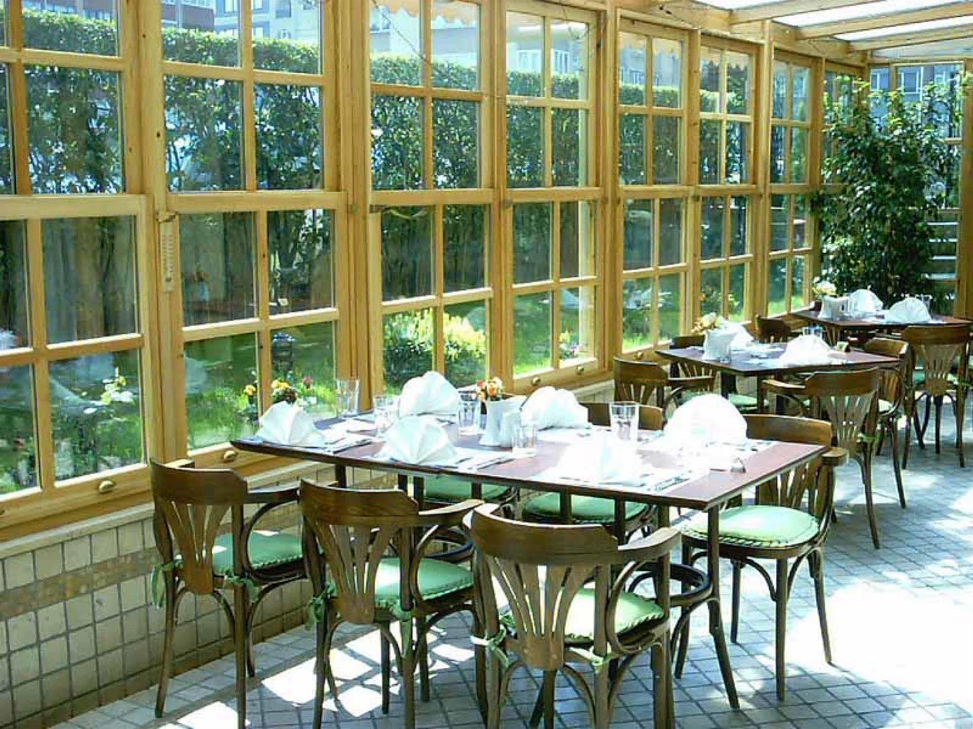 Otel Güneş Merter 4*