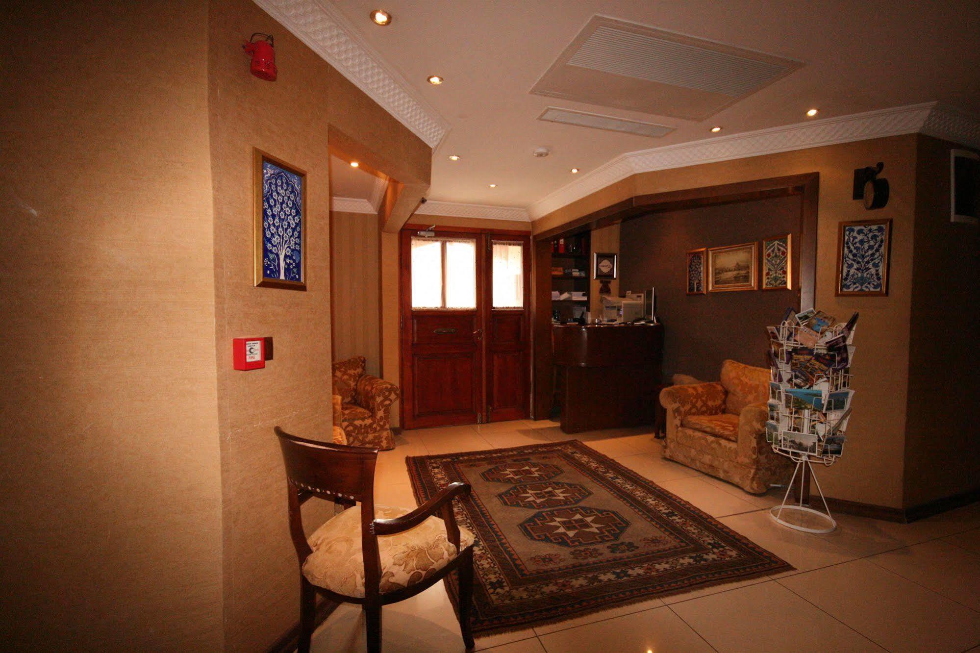 Mangana Hotel