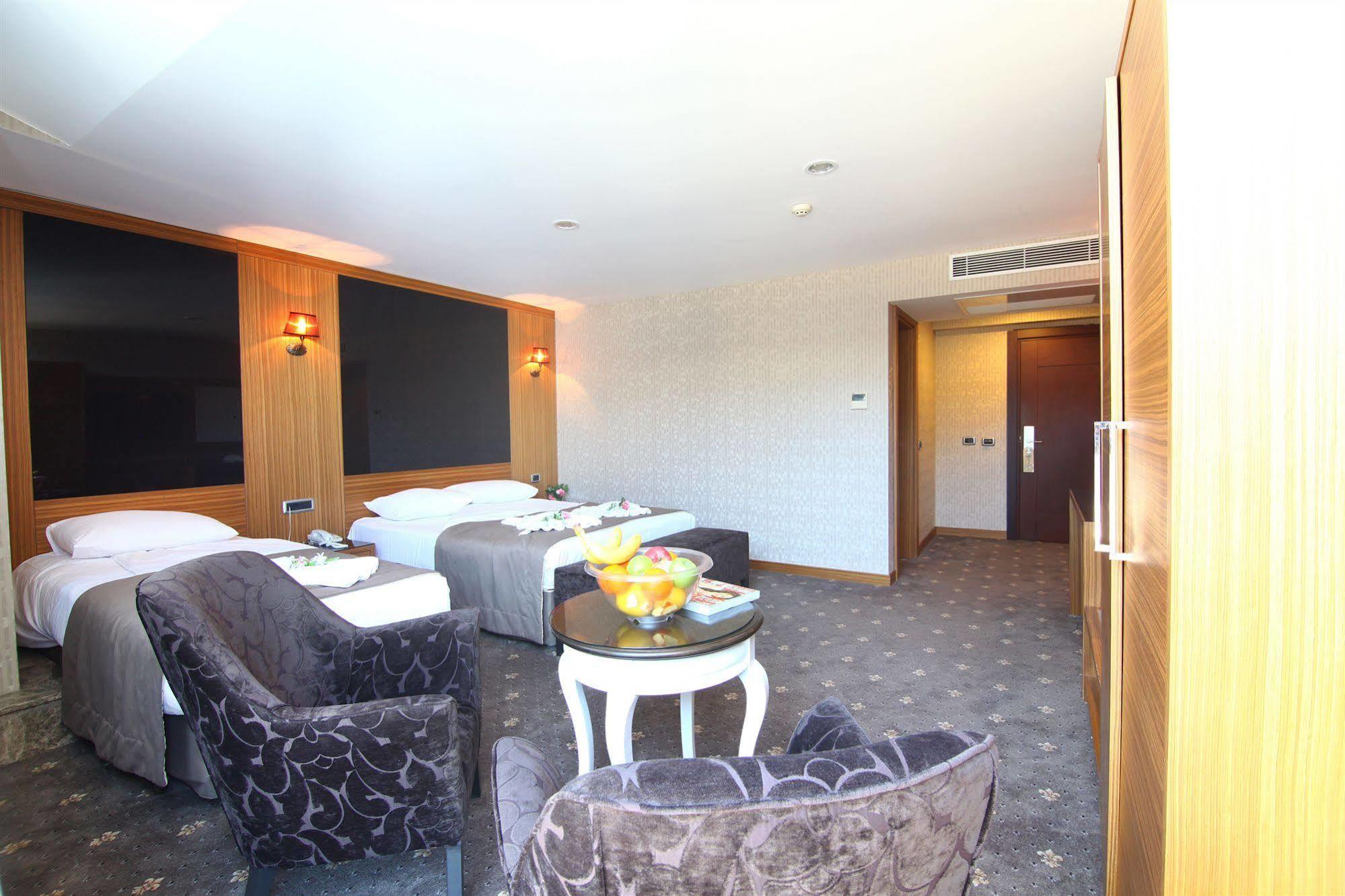 Monaco 4*