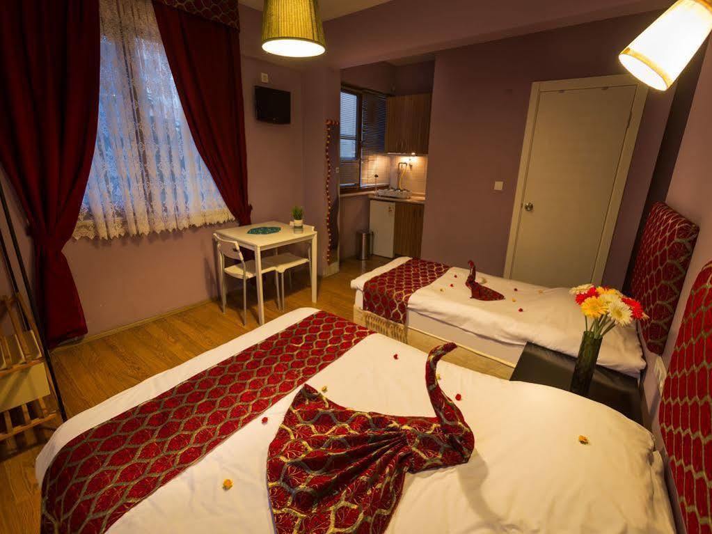 Aparthotel A'la House 3*