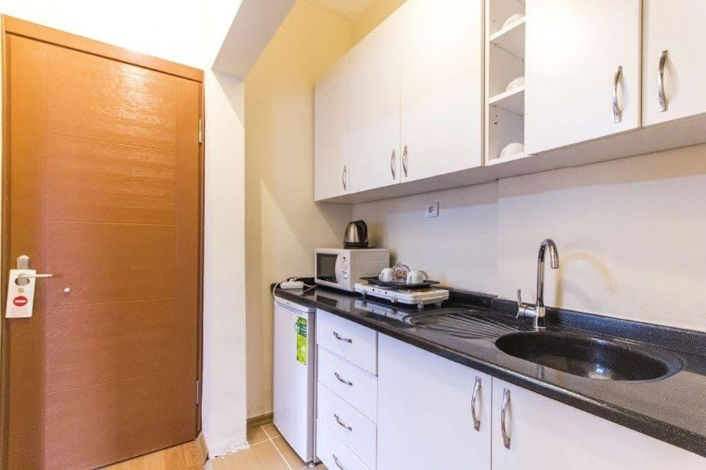 Stone Garden Apartment *