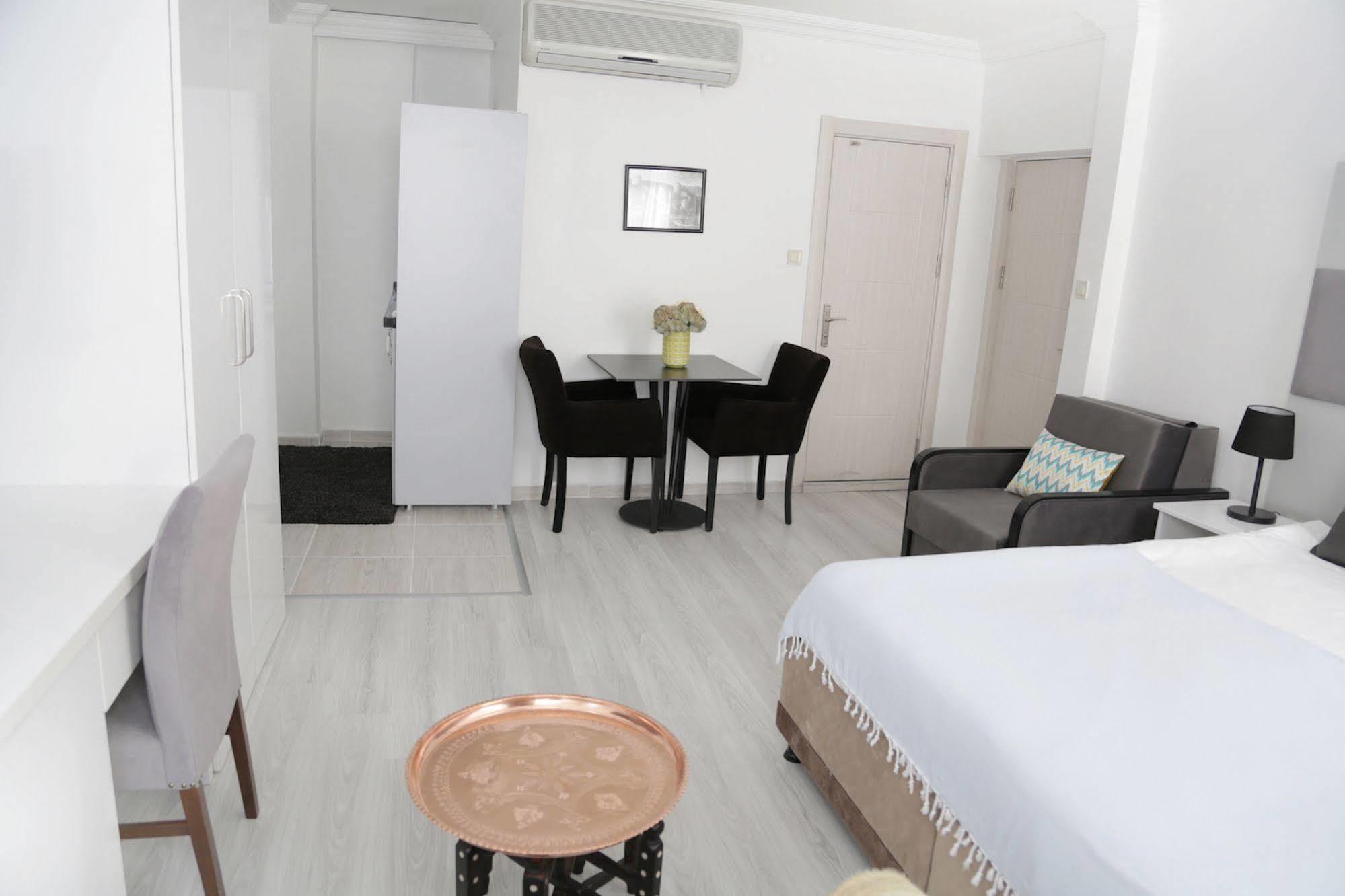 Babu House 4*