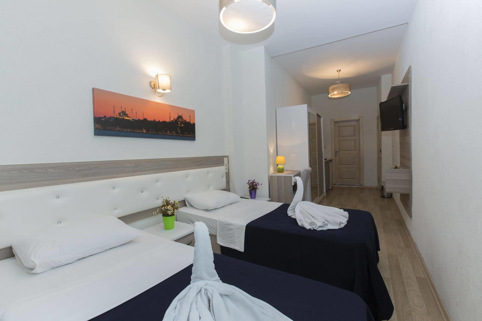 Luce Hotel 3*