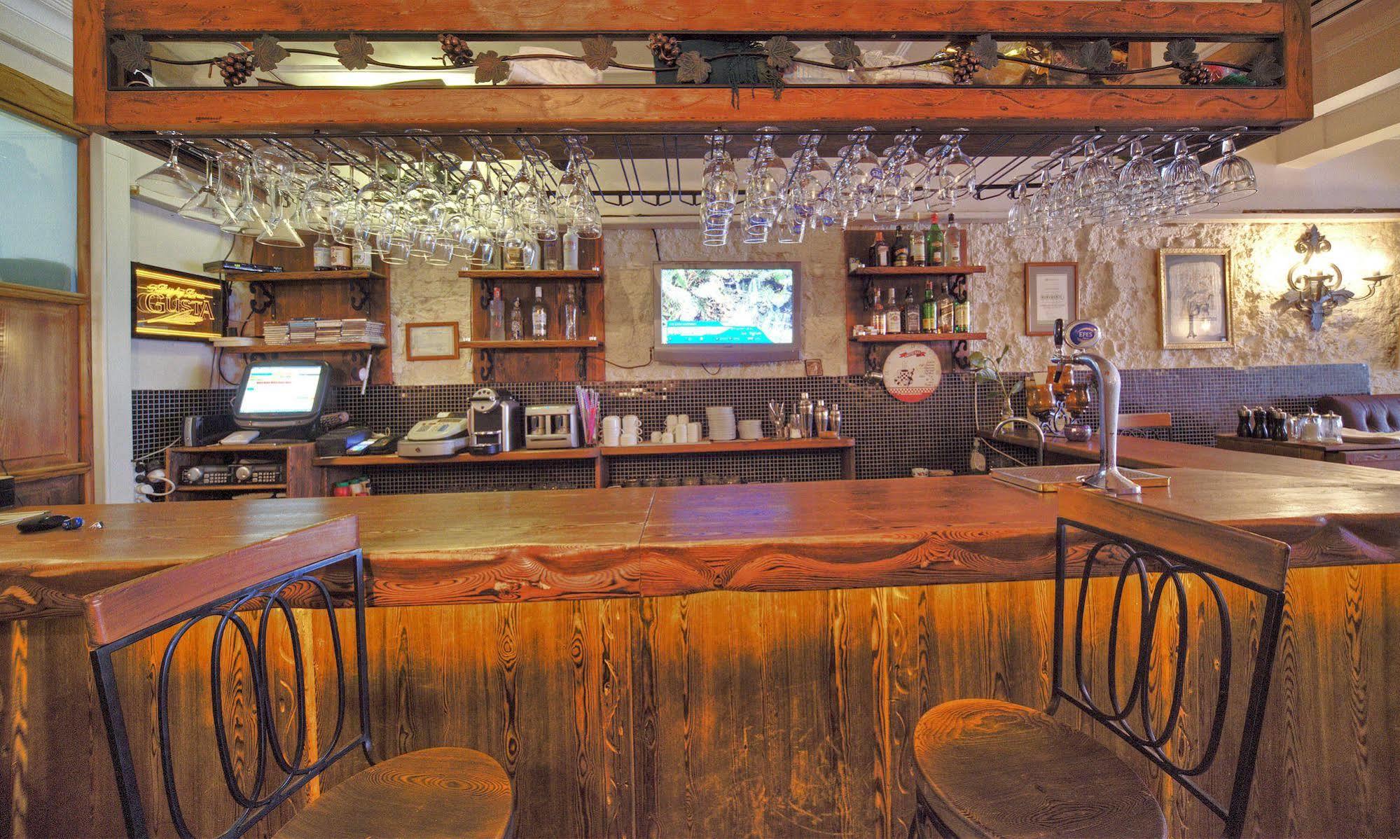 Hostel Nobel