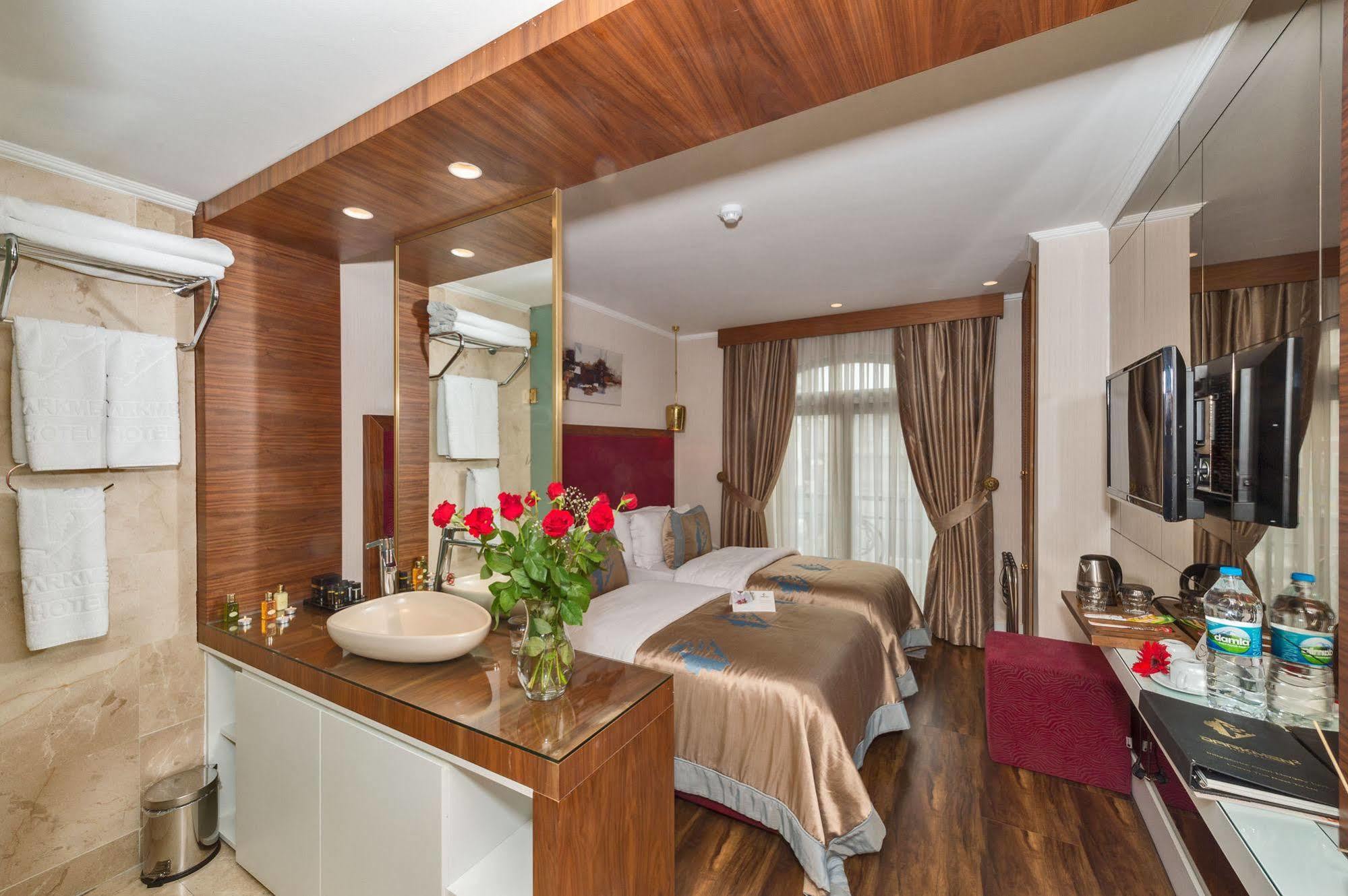 Hotel Darkmen 2 3*