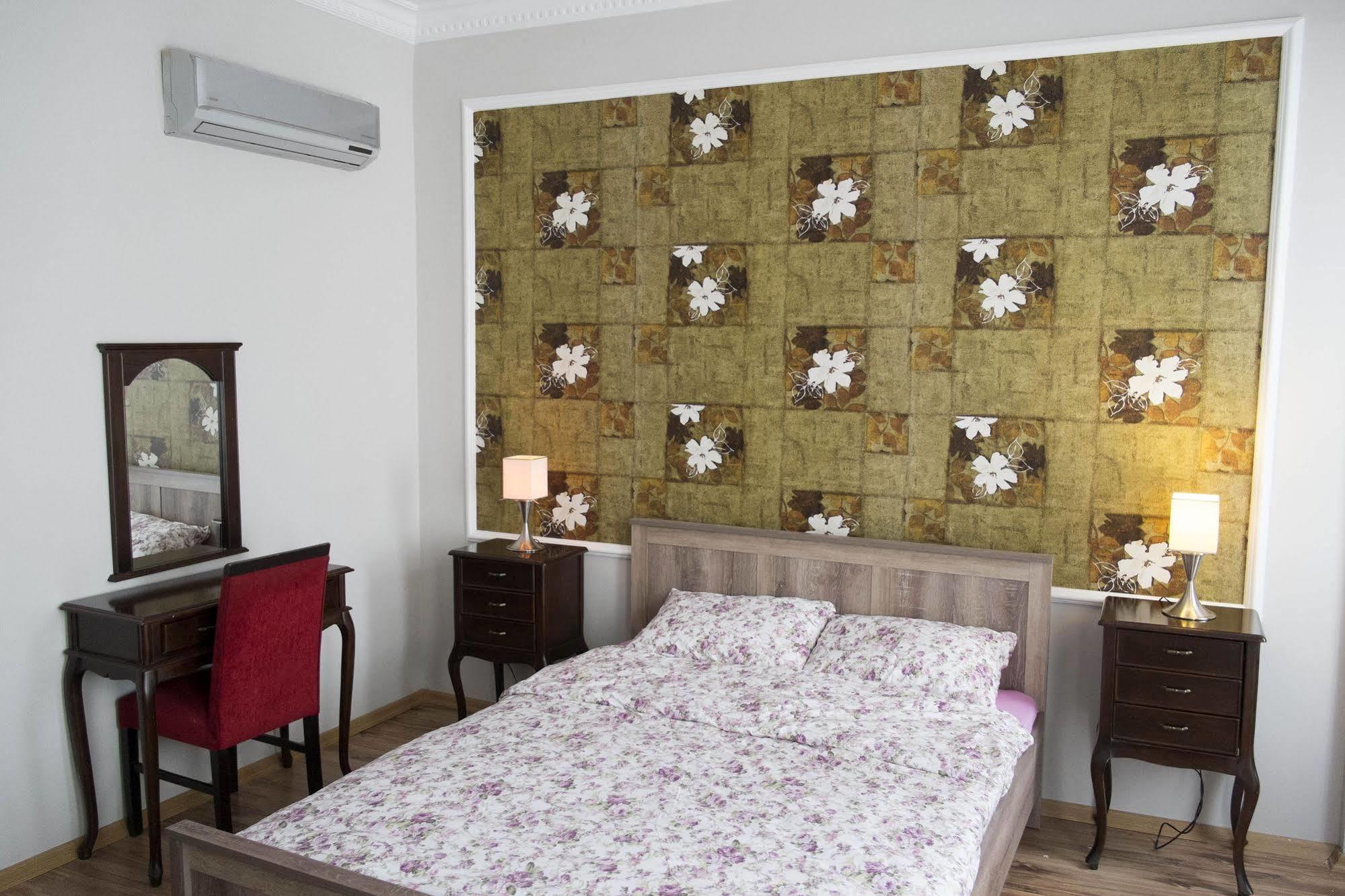 Hotel Dora 3*