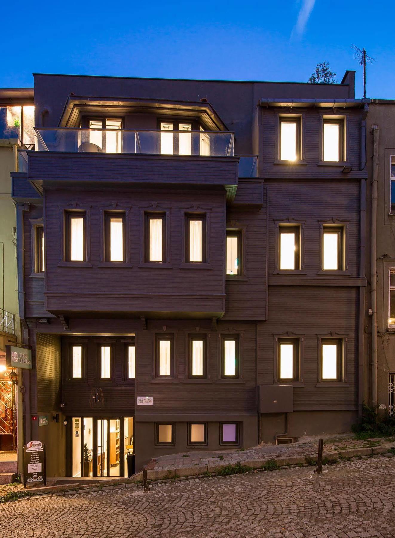 Alilass Hotel 3*