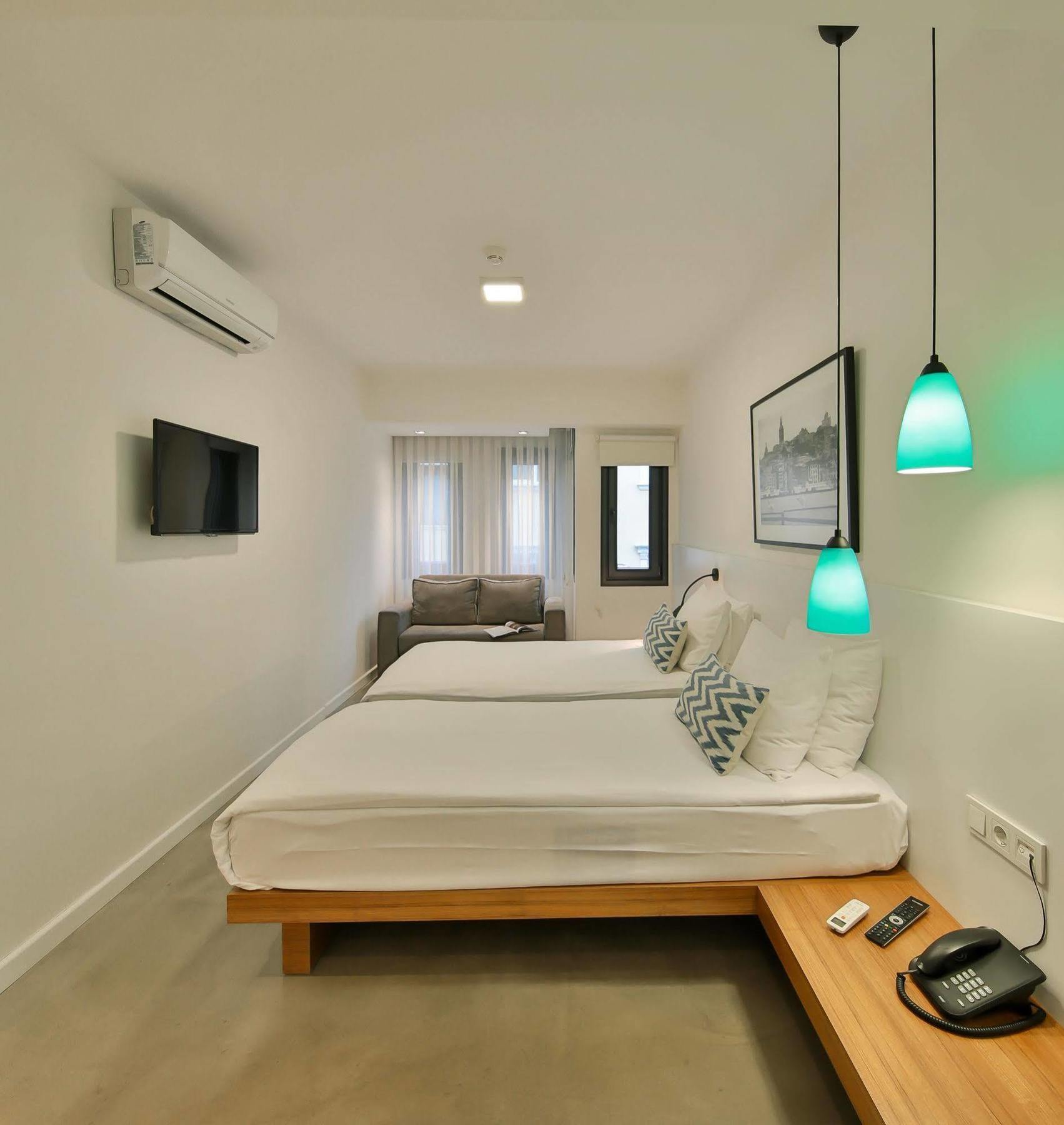 Alilass Hotel 3*