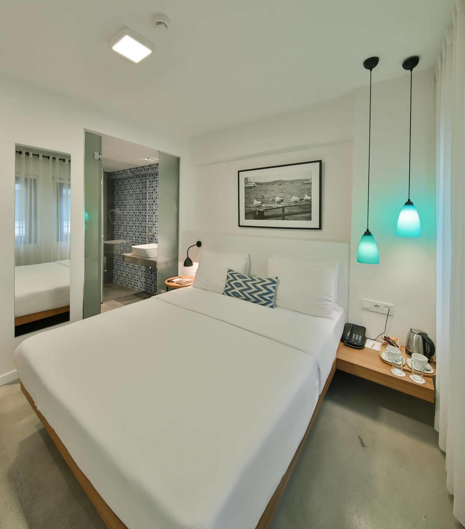 Hotel Alilass 3*