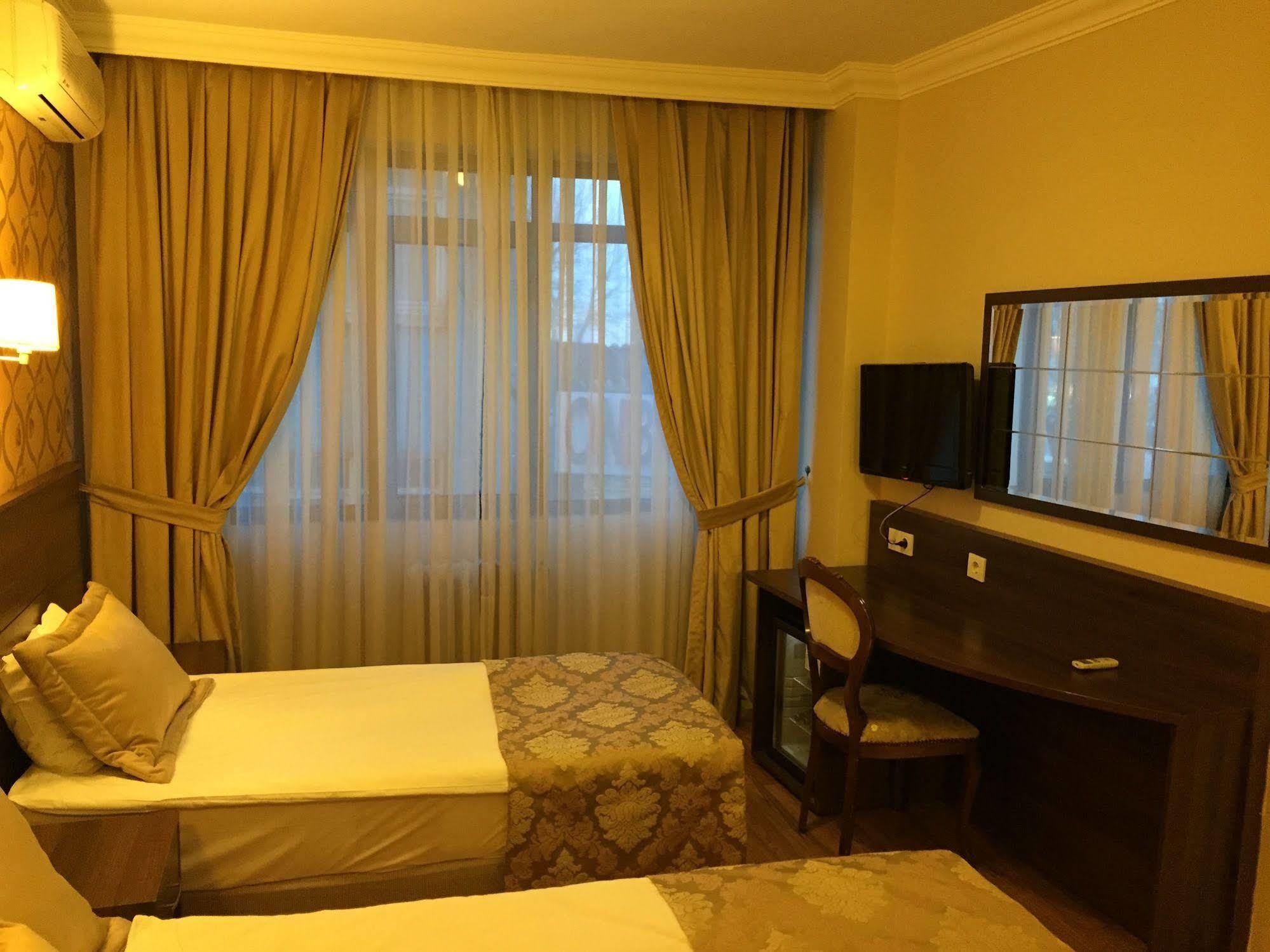 Star Hotel