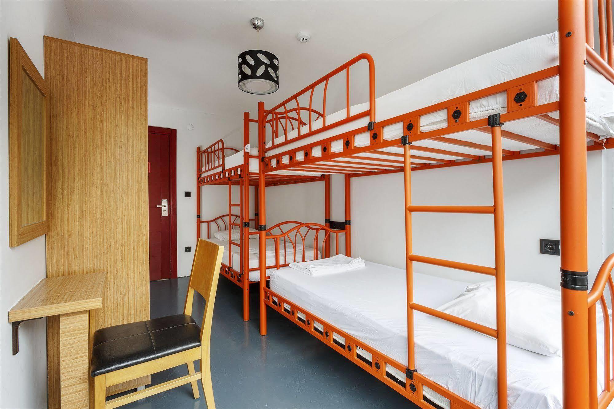 Hostel Hush Moda