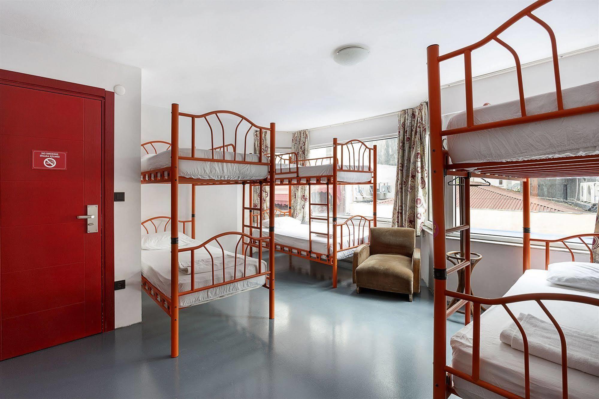 Hostel Hush Moda