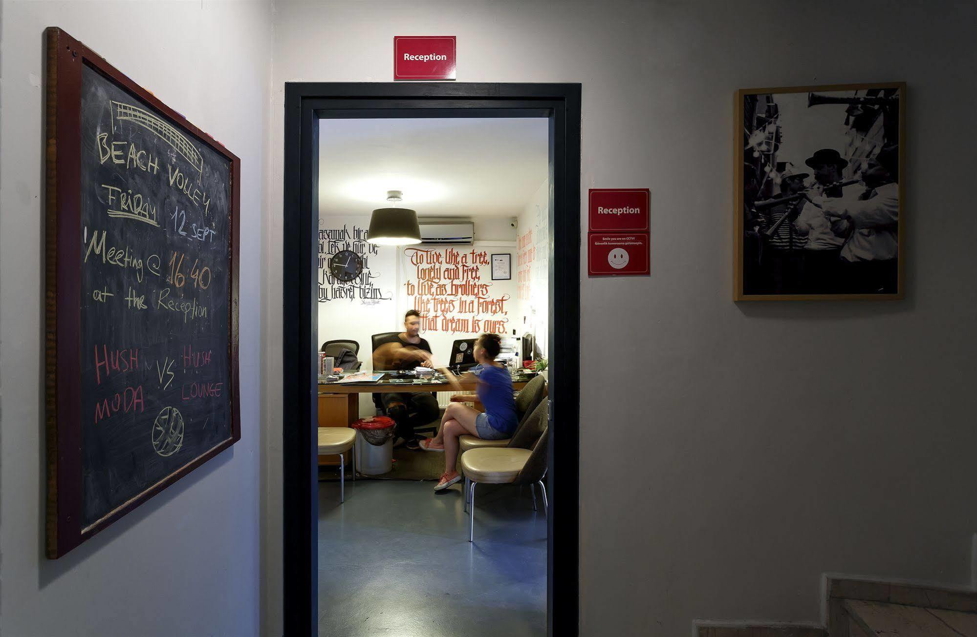Hush Moda Hostel *