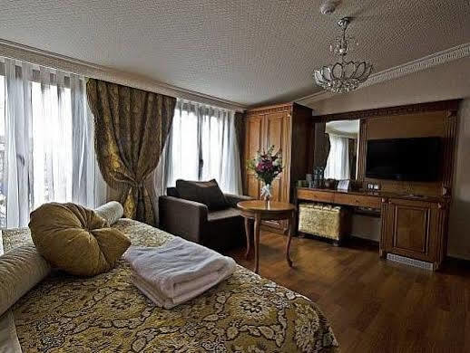 Hotel Millennium