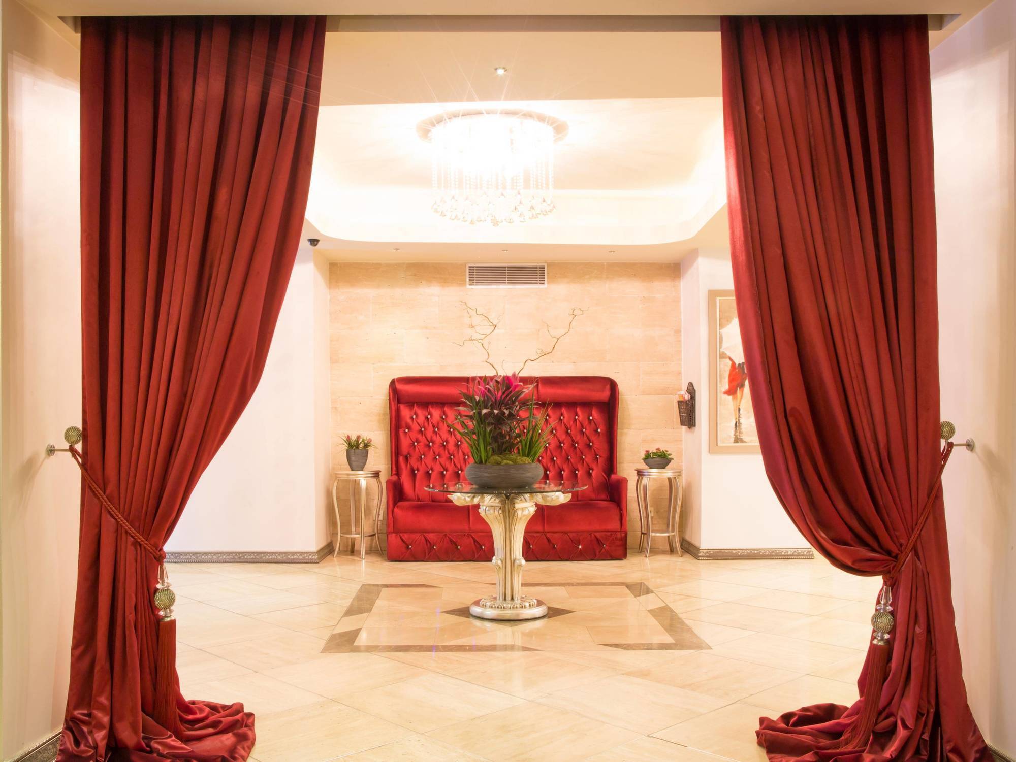 Mood Design Hotel 4*