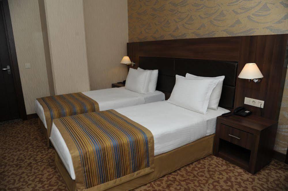 Rhiss Maltepe Hotel 4*