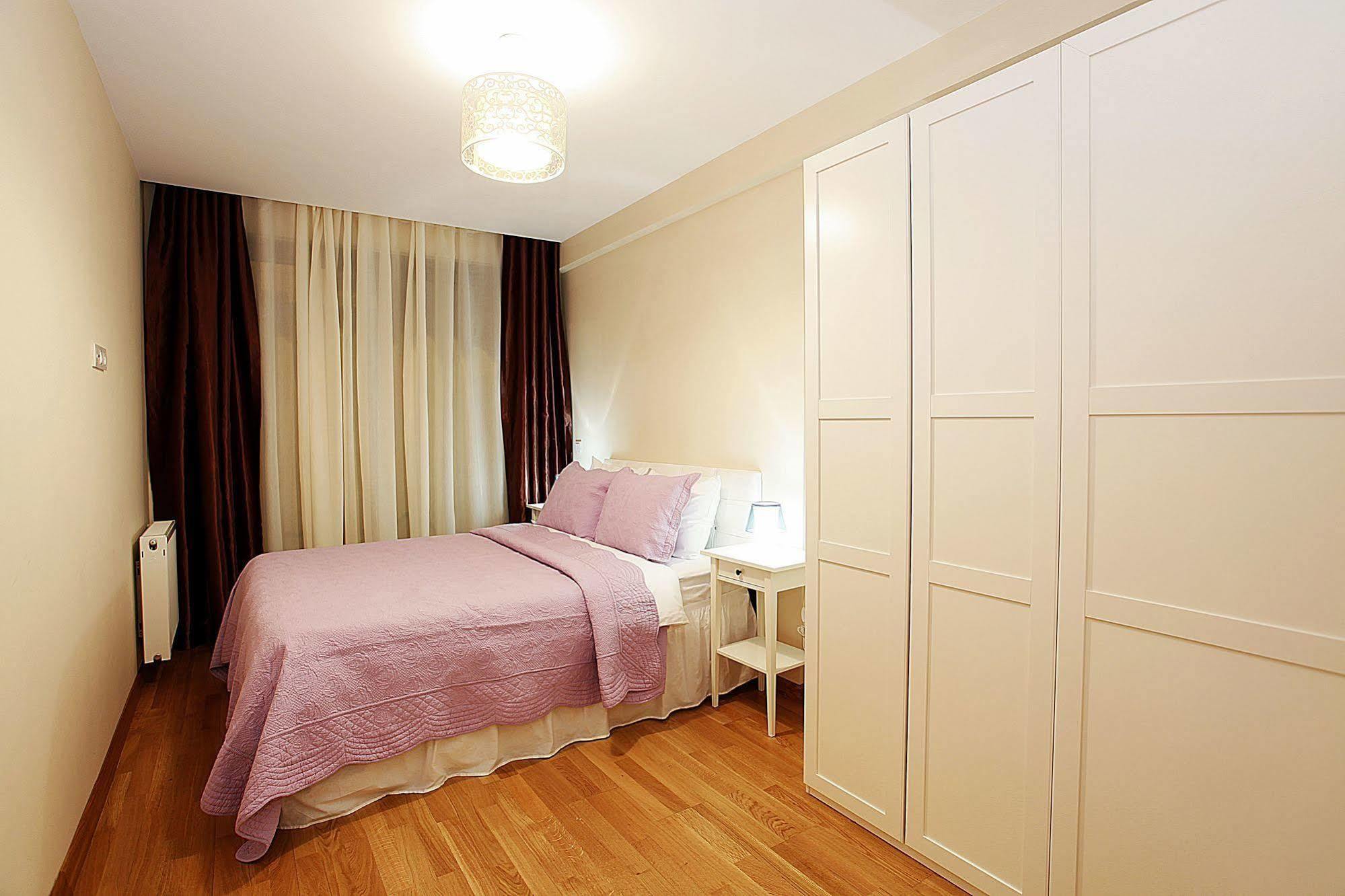 The Loft House Taksim Apartment
