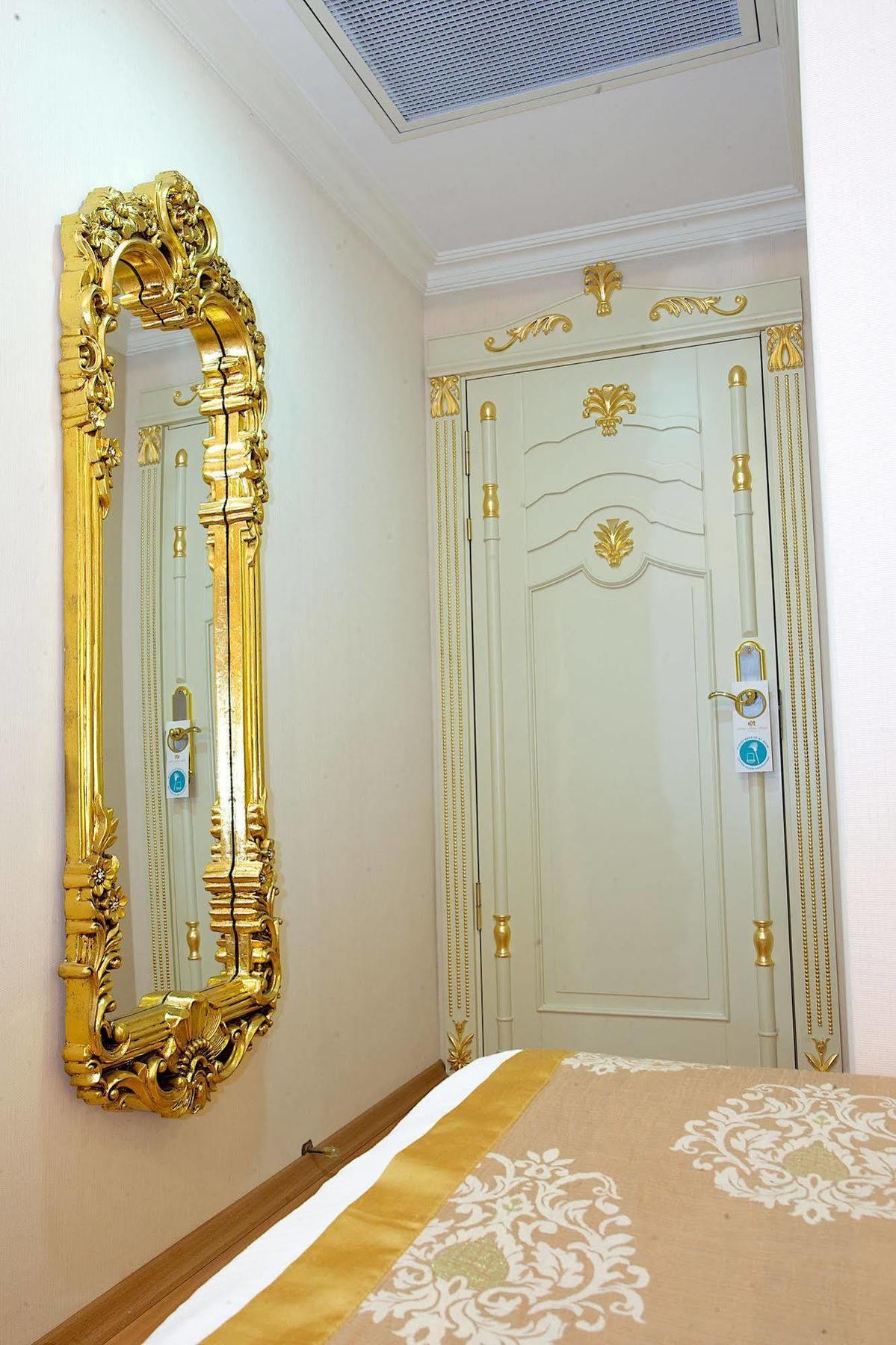 White House Hotel 4*