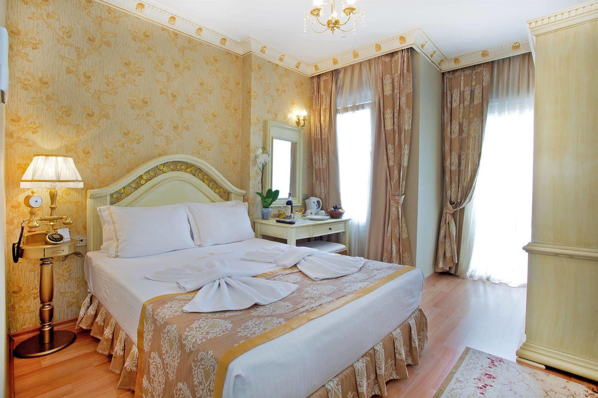 White House Hotel 4*