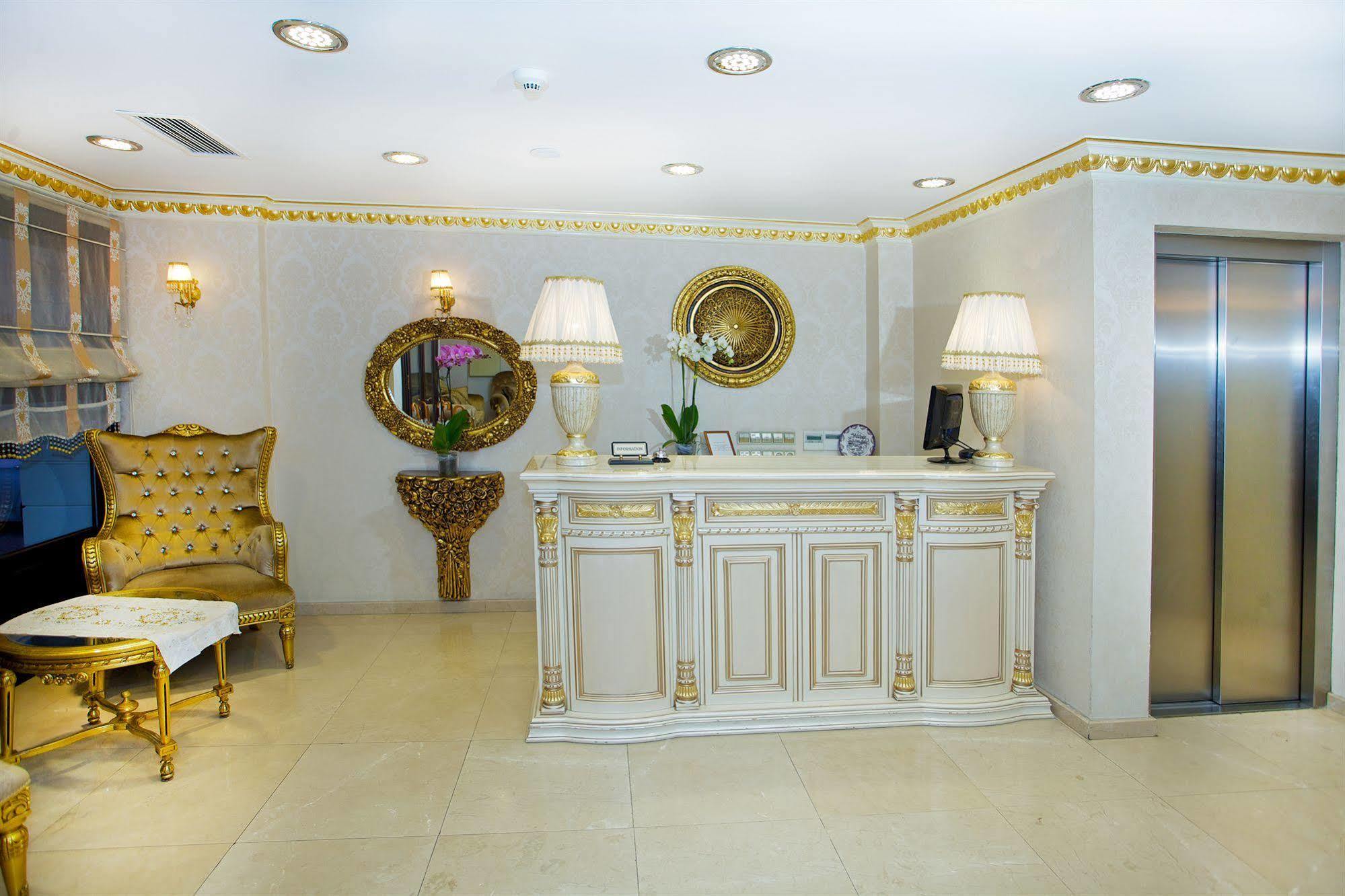 White House Hotel 4*