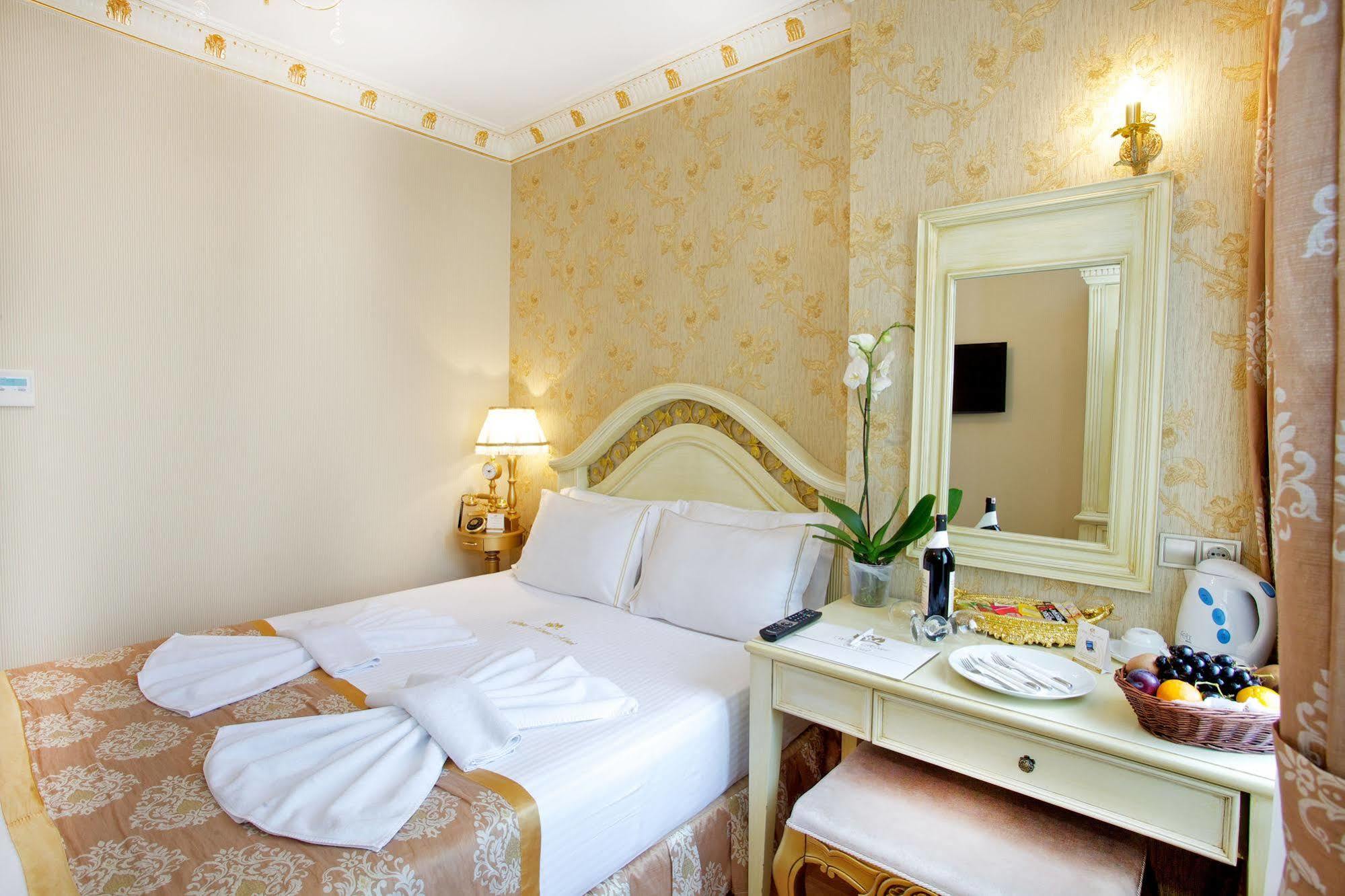 White House Hotel 4*