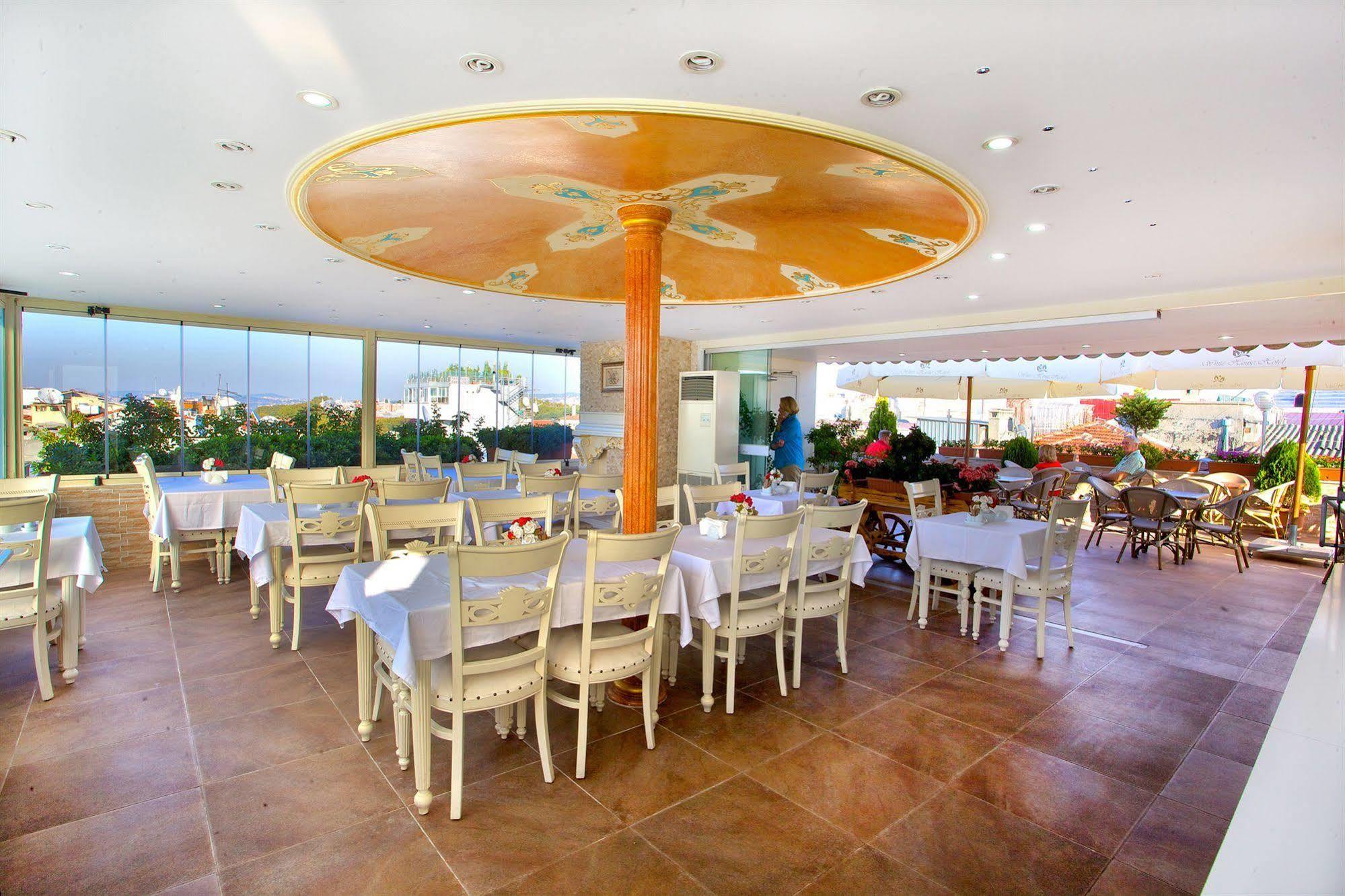 White House Hotel 4*