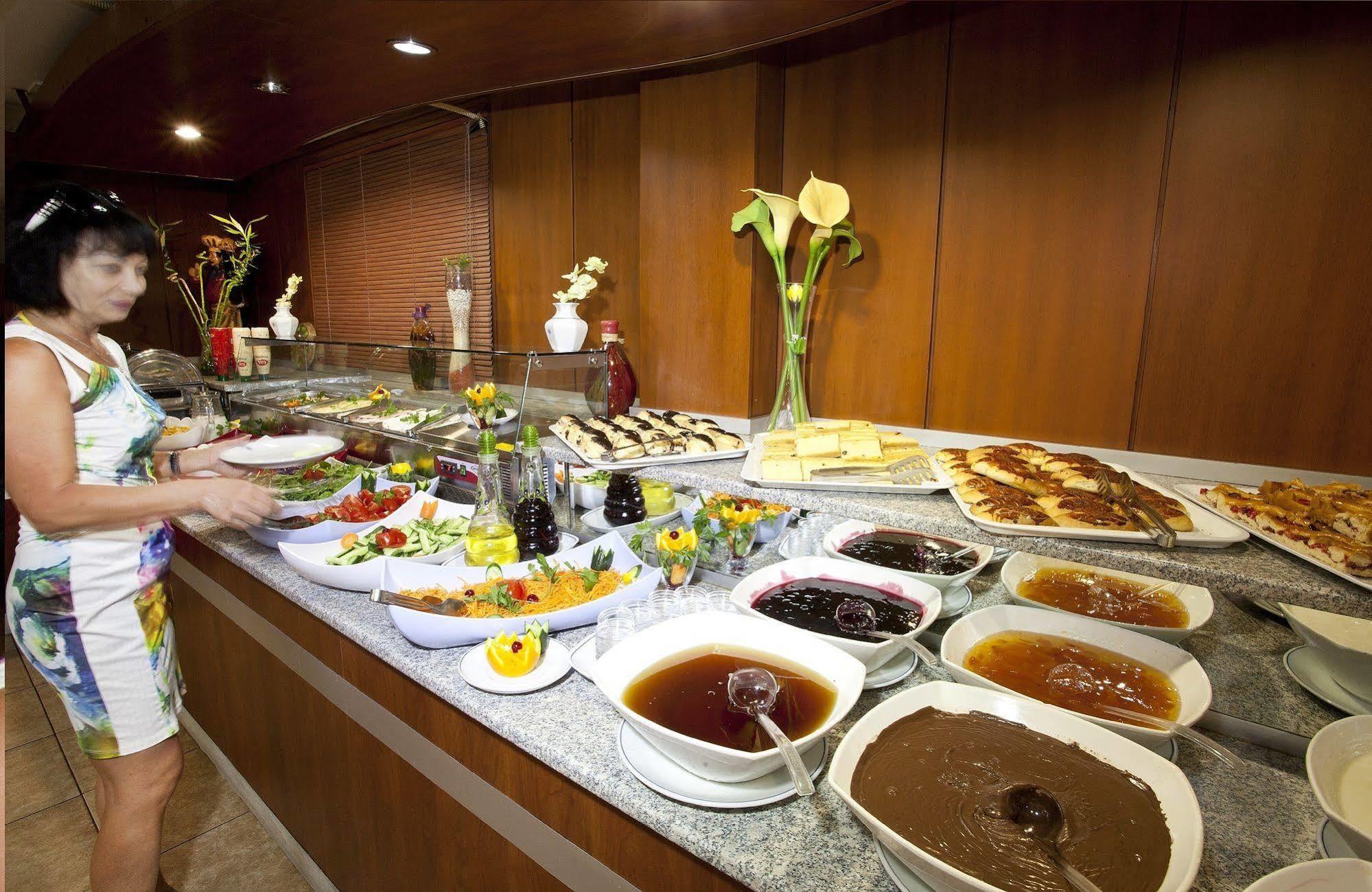 Hotel Buyuk Sahinler 4*