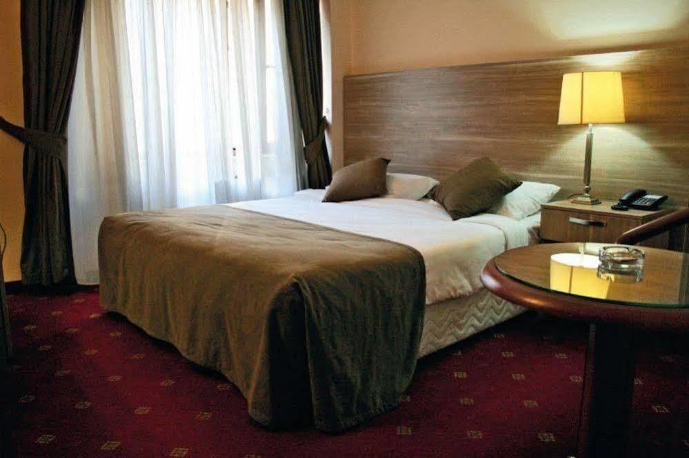 Buyuk Sahinler 4*