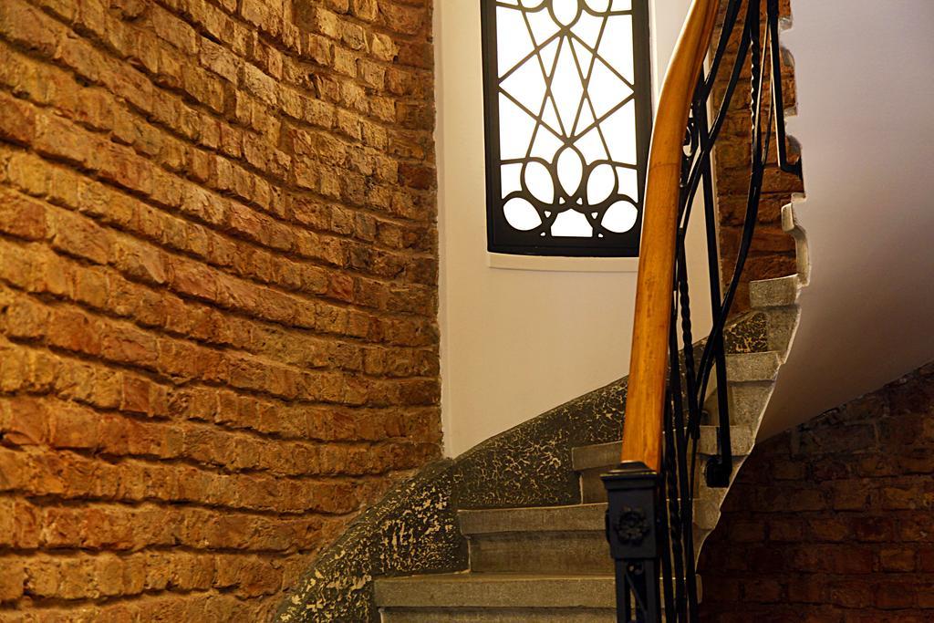 Frida Apartment *