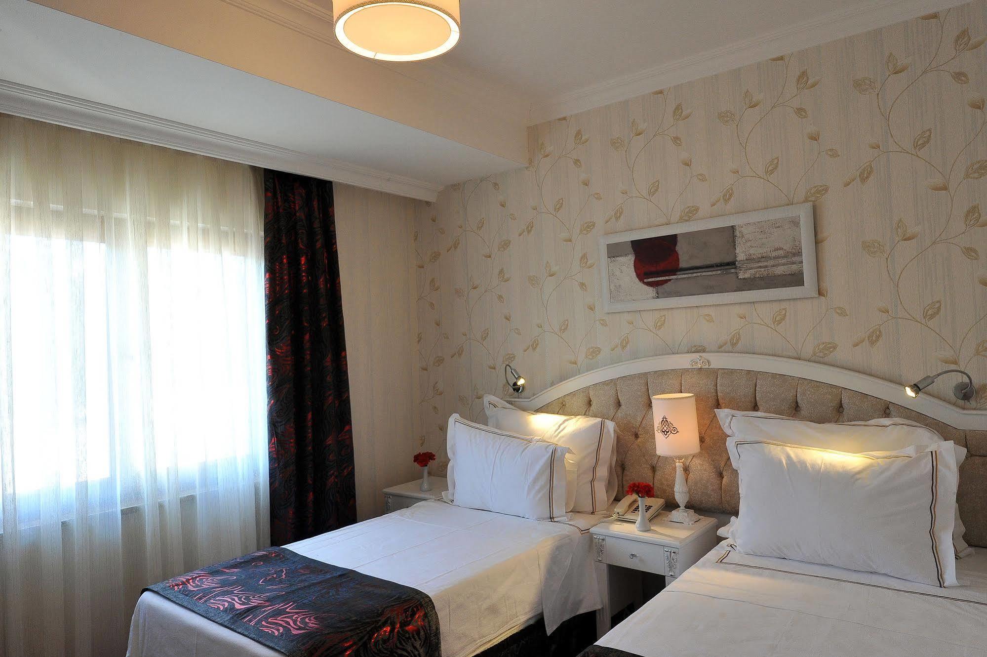 Albinas Old Hotel