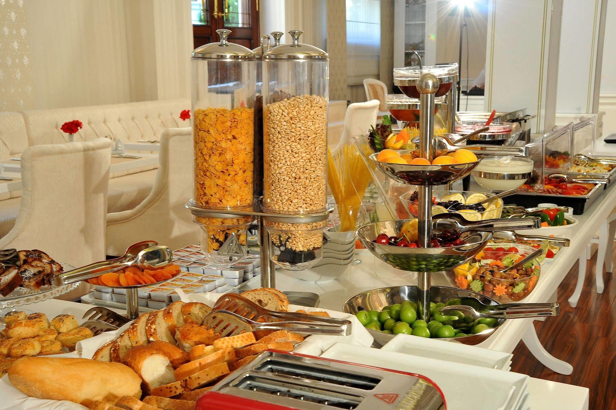 Albinas Old Hotel 4*