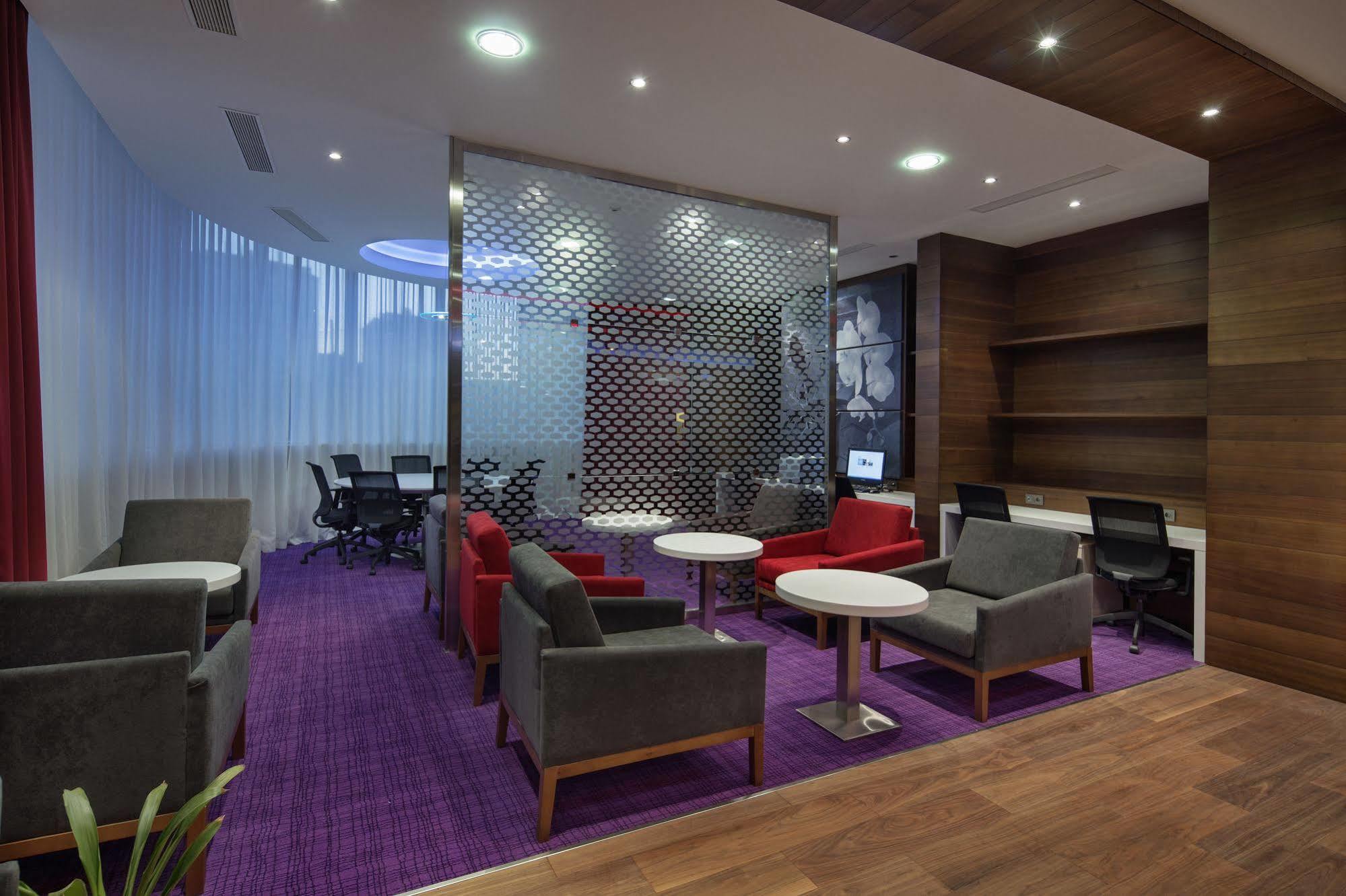 Hampton By Hilton Kayasehir Hotel Istanbul