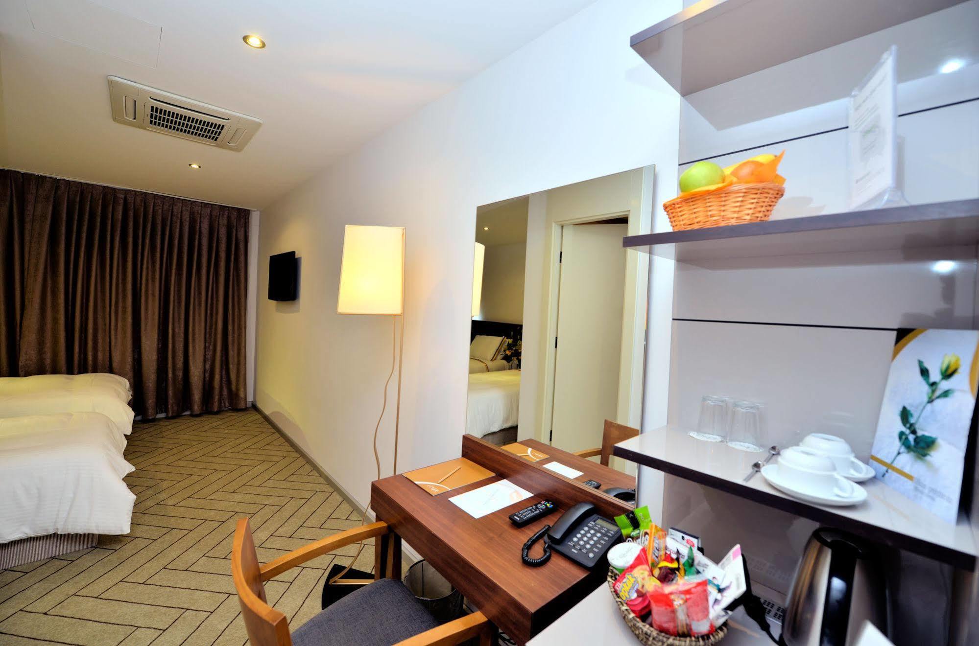 Upsuites