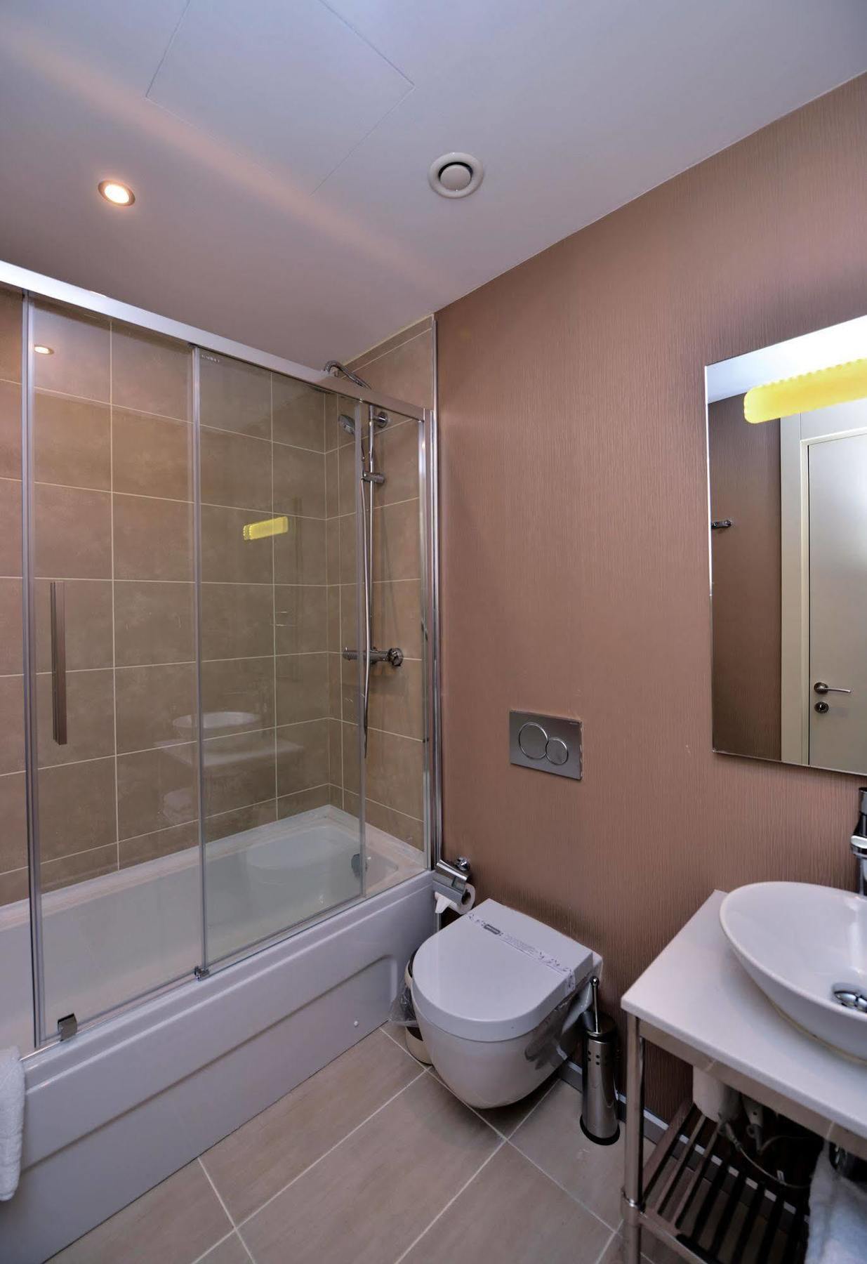 Upsuites Otel 4*