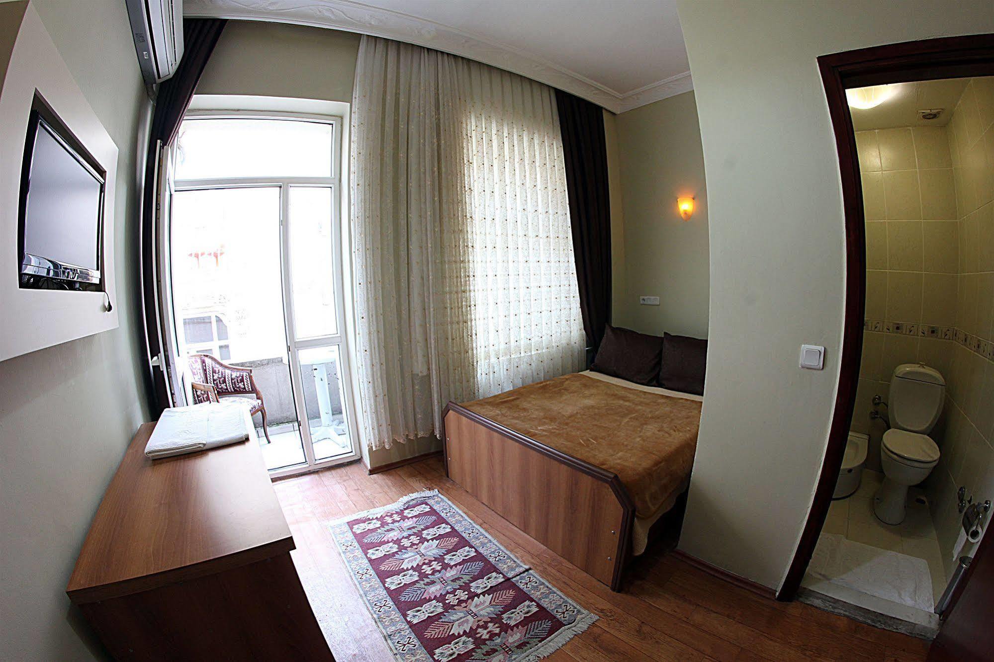 Hotel Paradise 3*