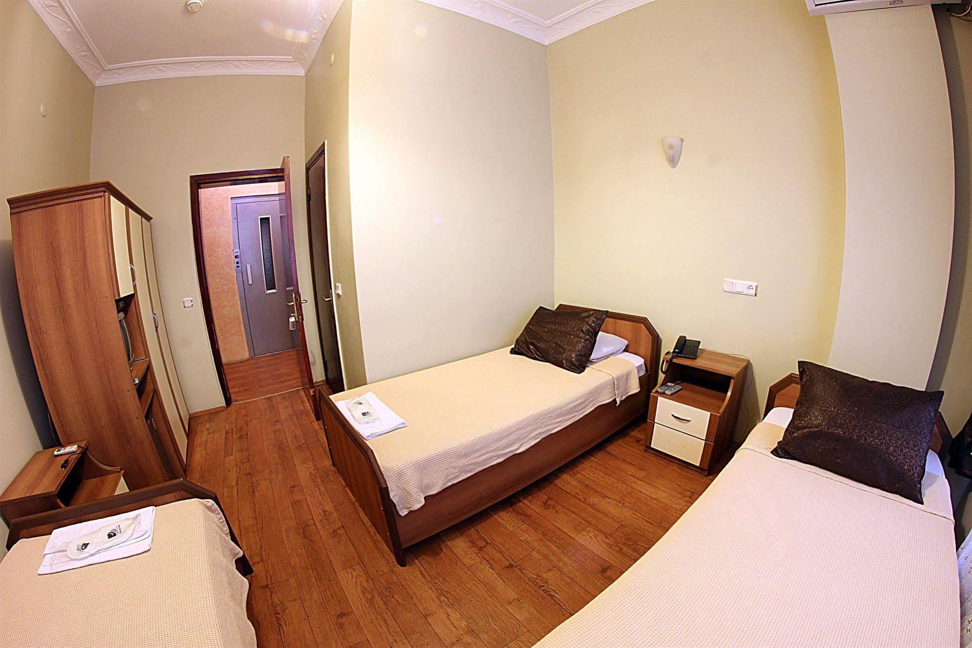 Paradise Hotel