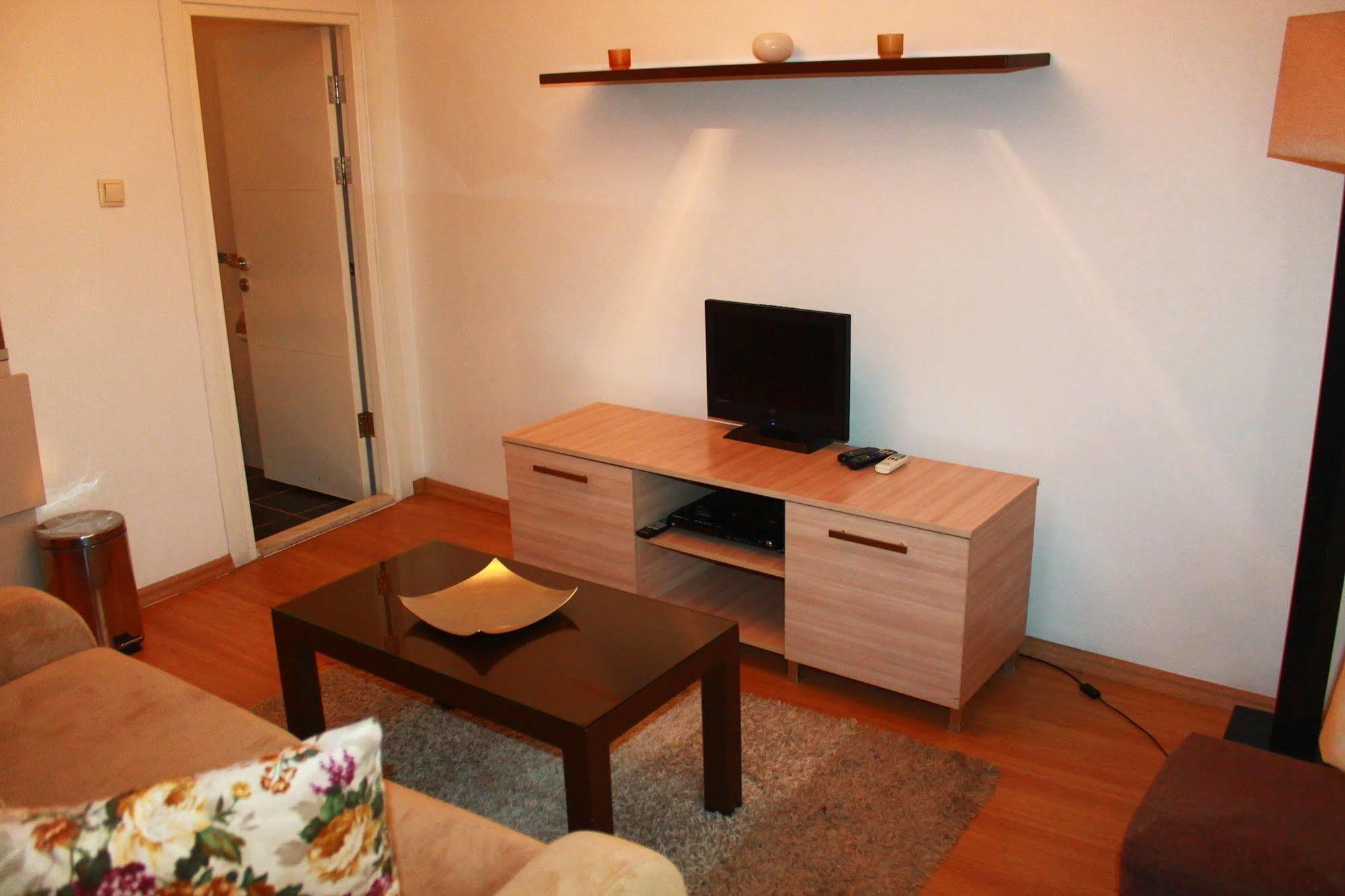 Liva Aparthotel 3*