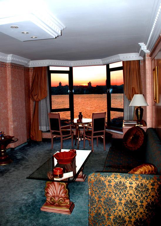 Sozbir Royal Hotel
