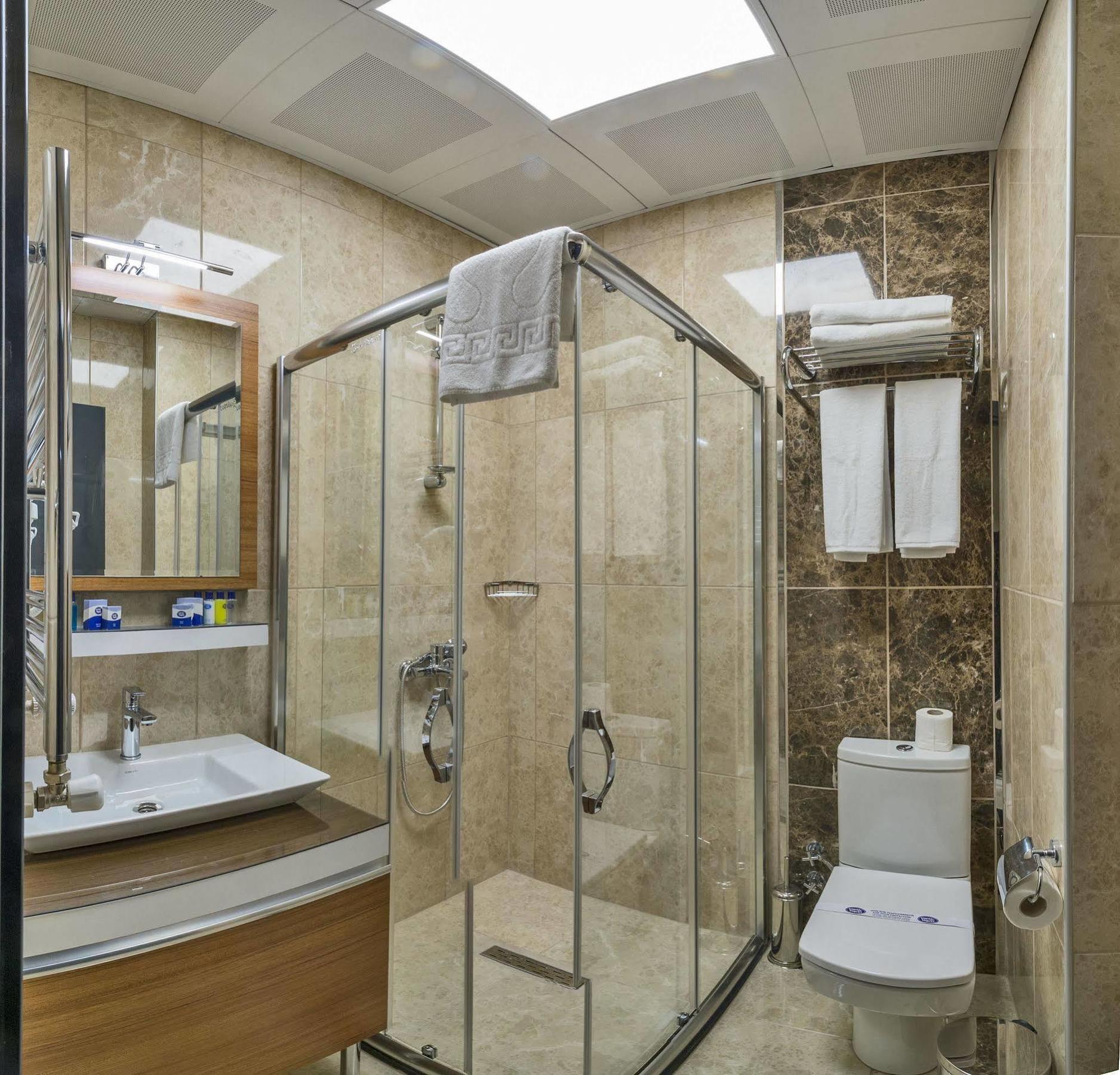 Hotel Business Life Gunesli