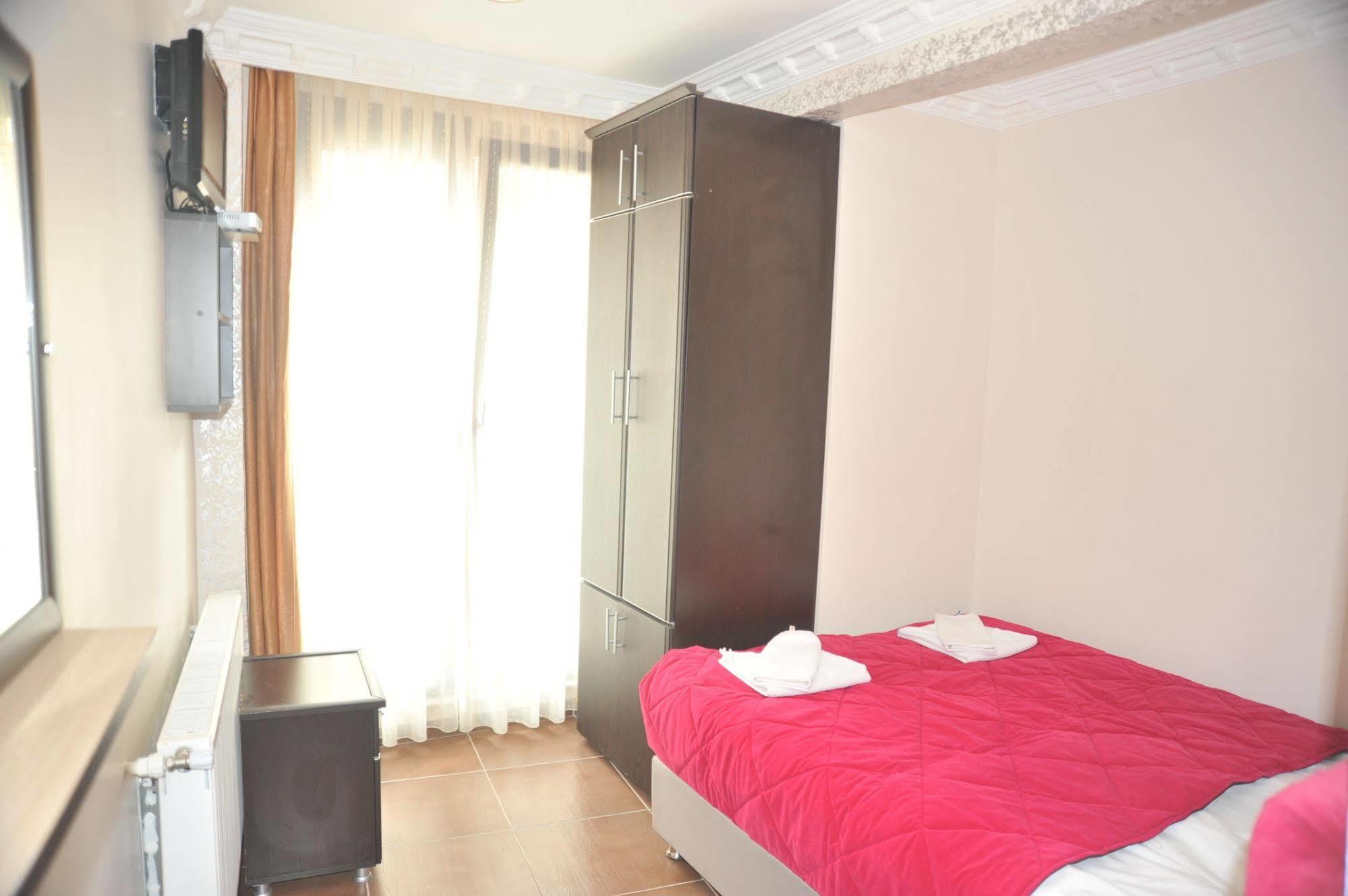 Hotel Ares