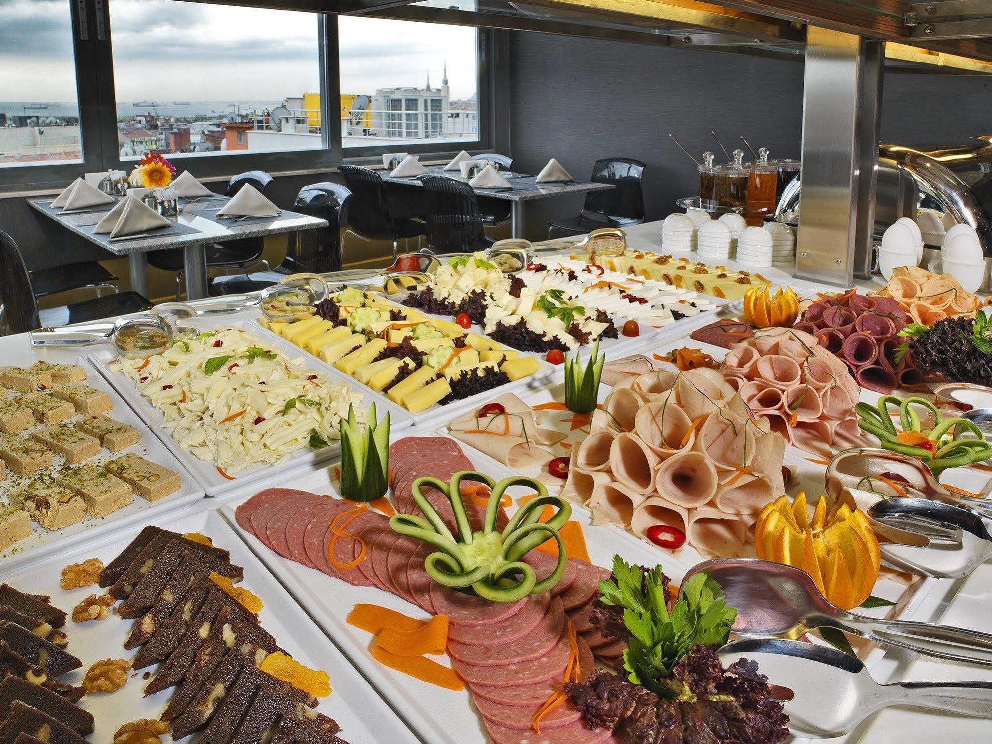 Misa Istanbul