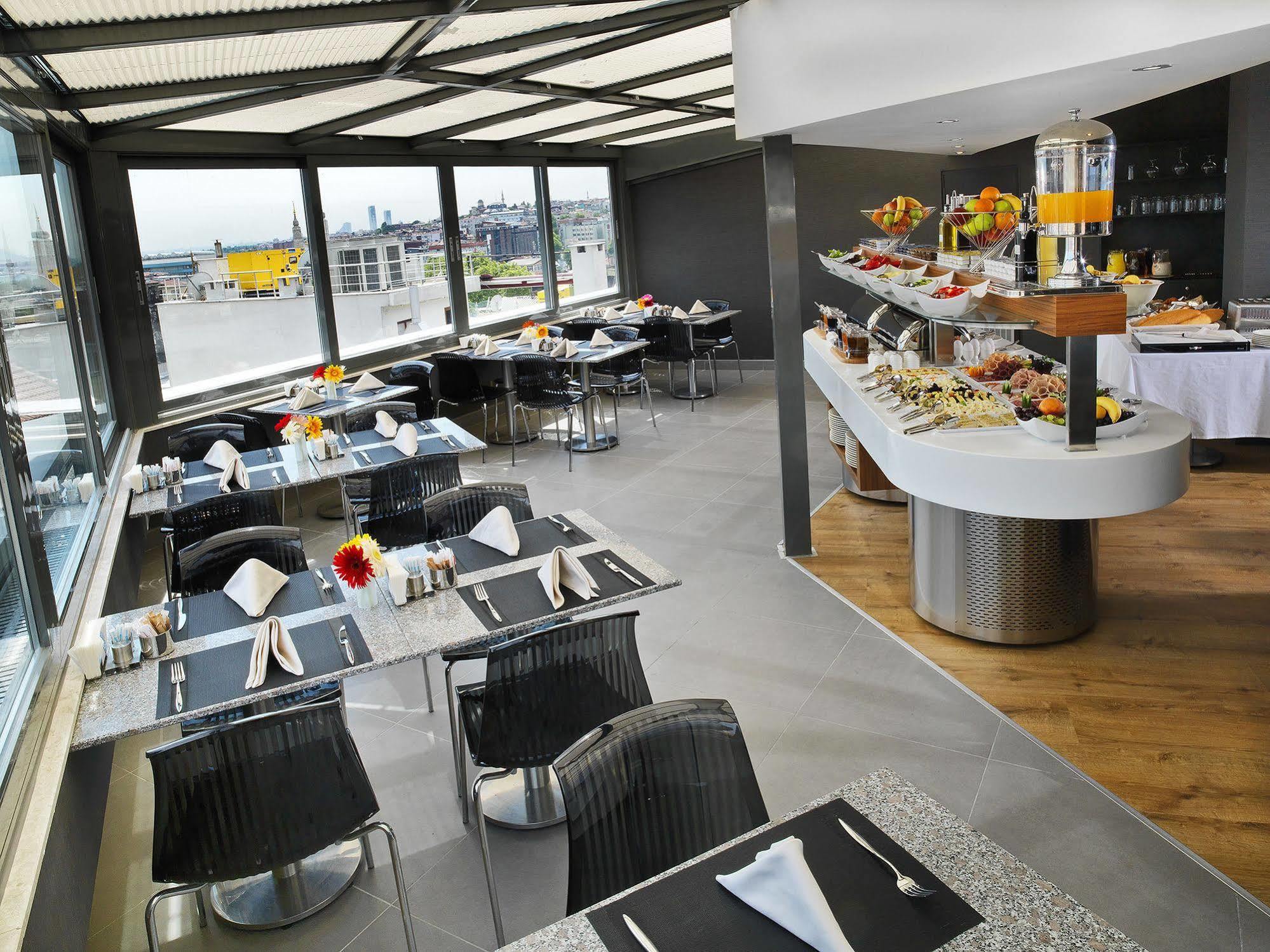 Misa Istanbul