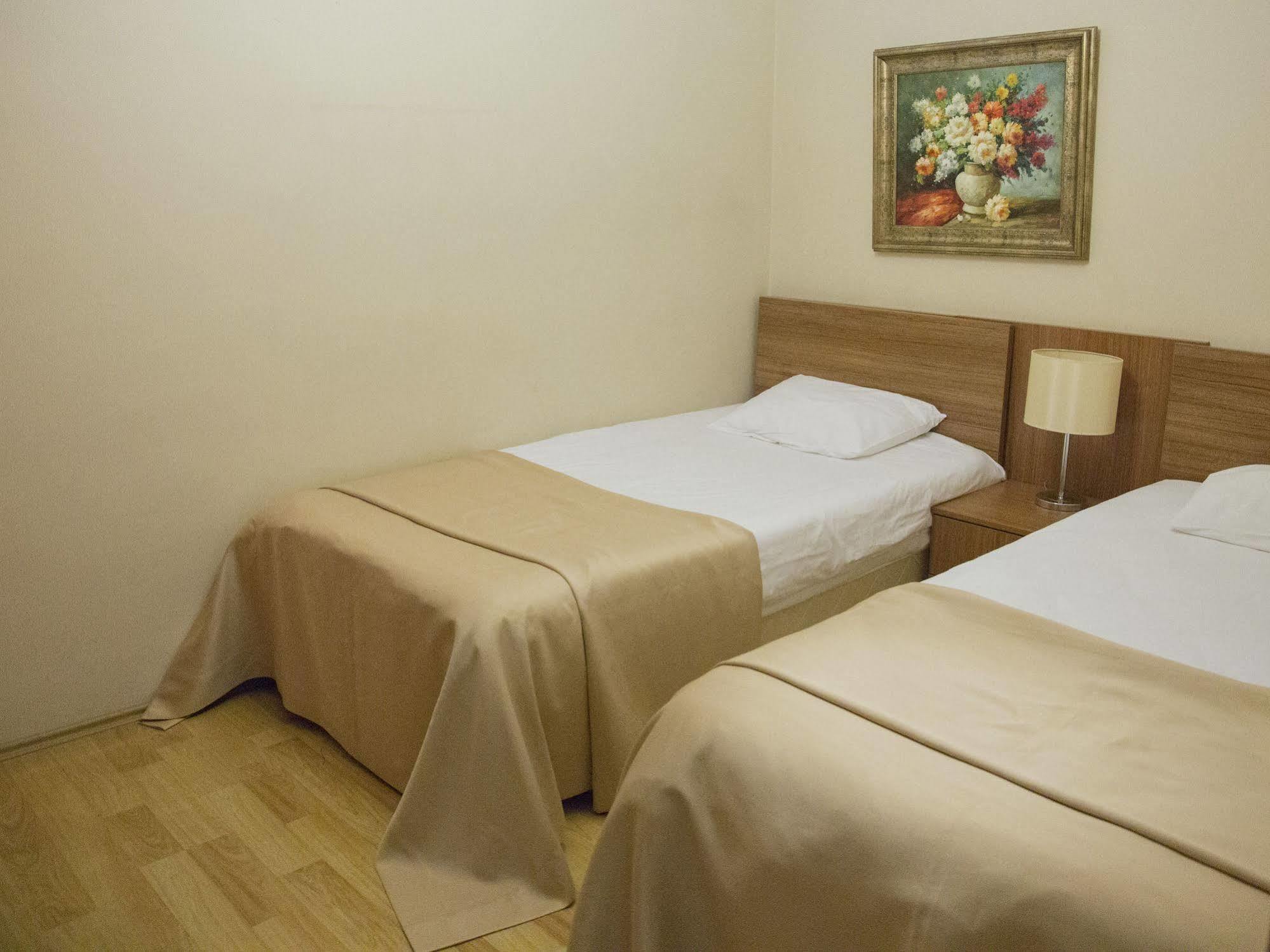 Airport Aparthotel