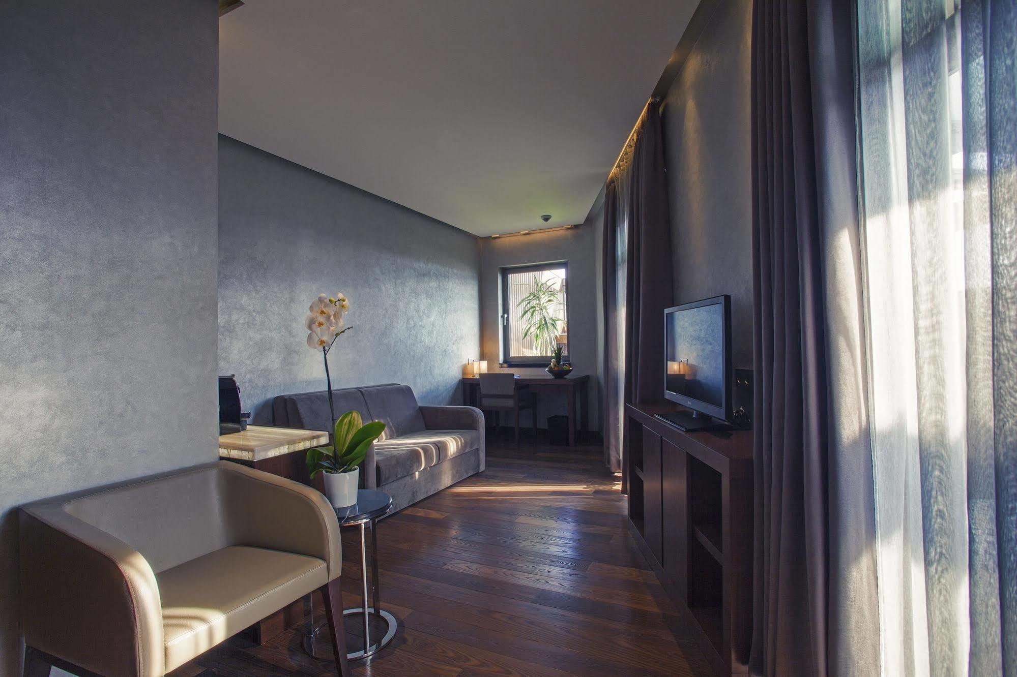 Lasagrada Otel