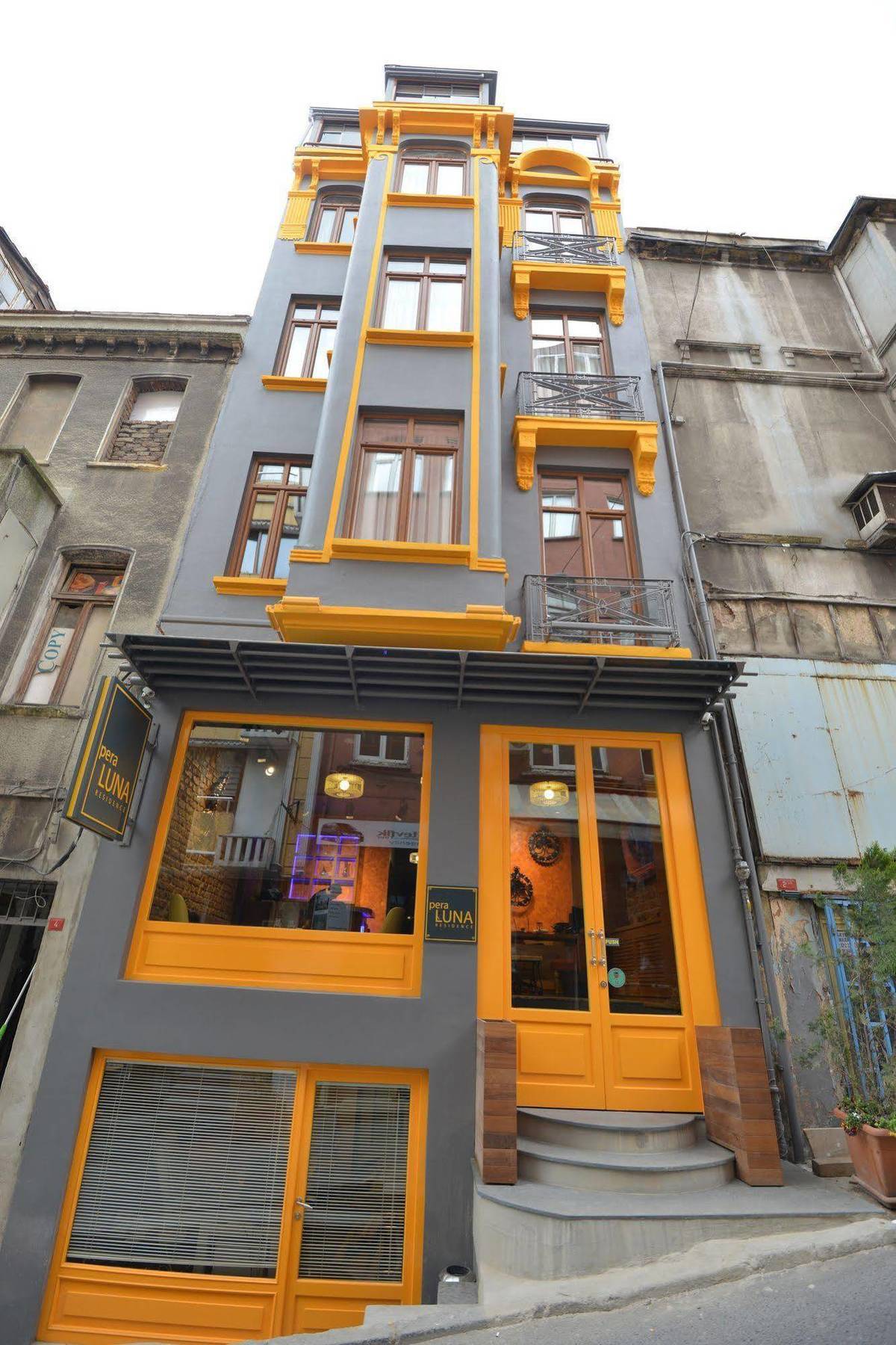 Pera Line Otel