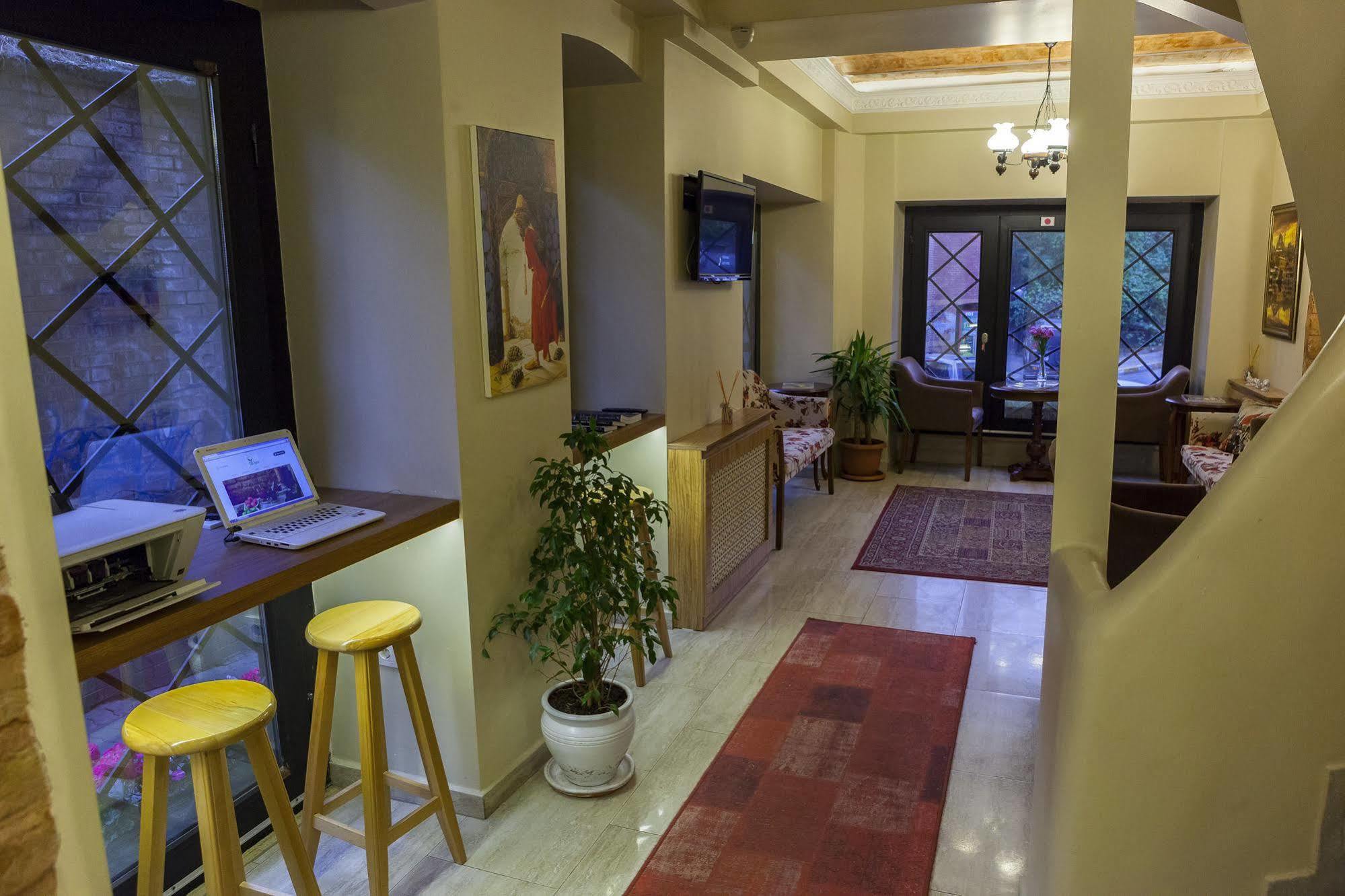 Fide Hotel